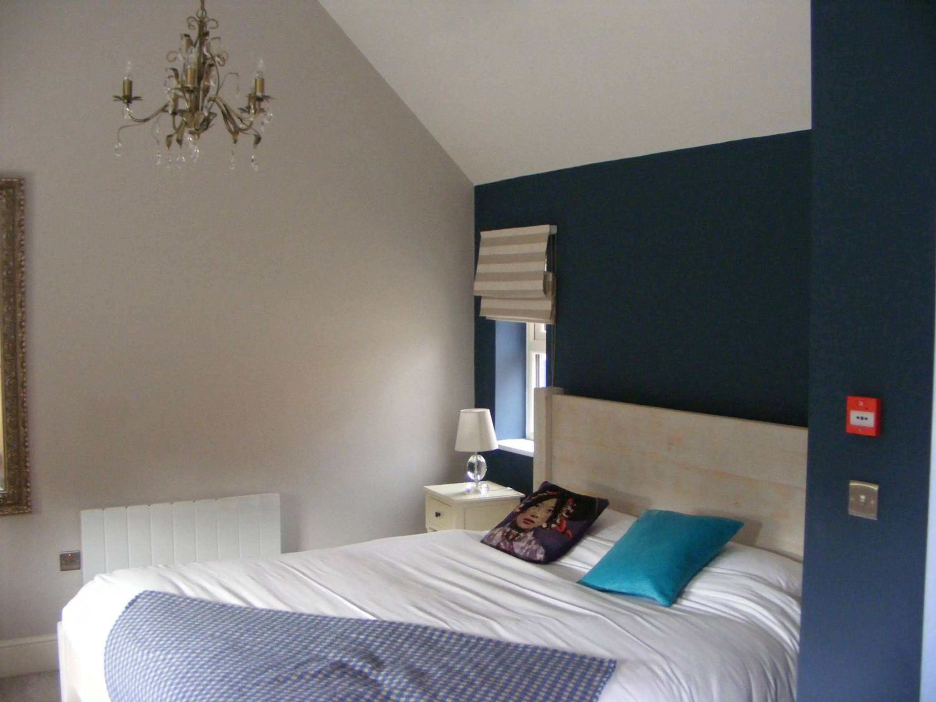 Bed in The Manor House at Quorn