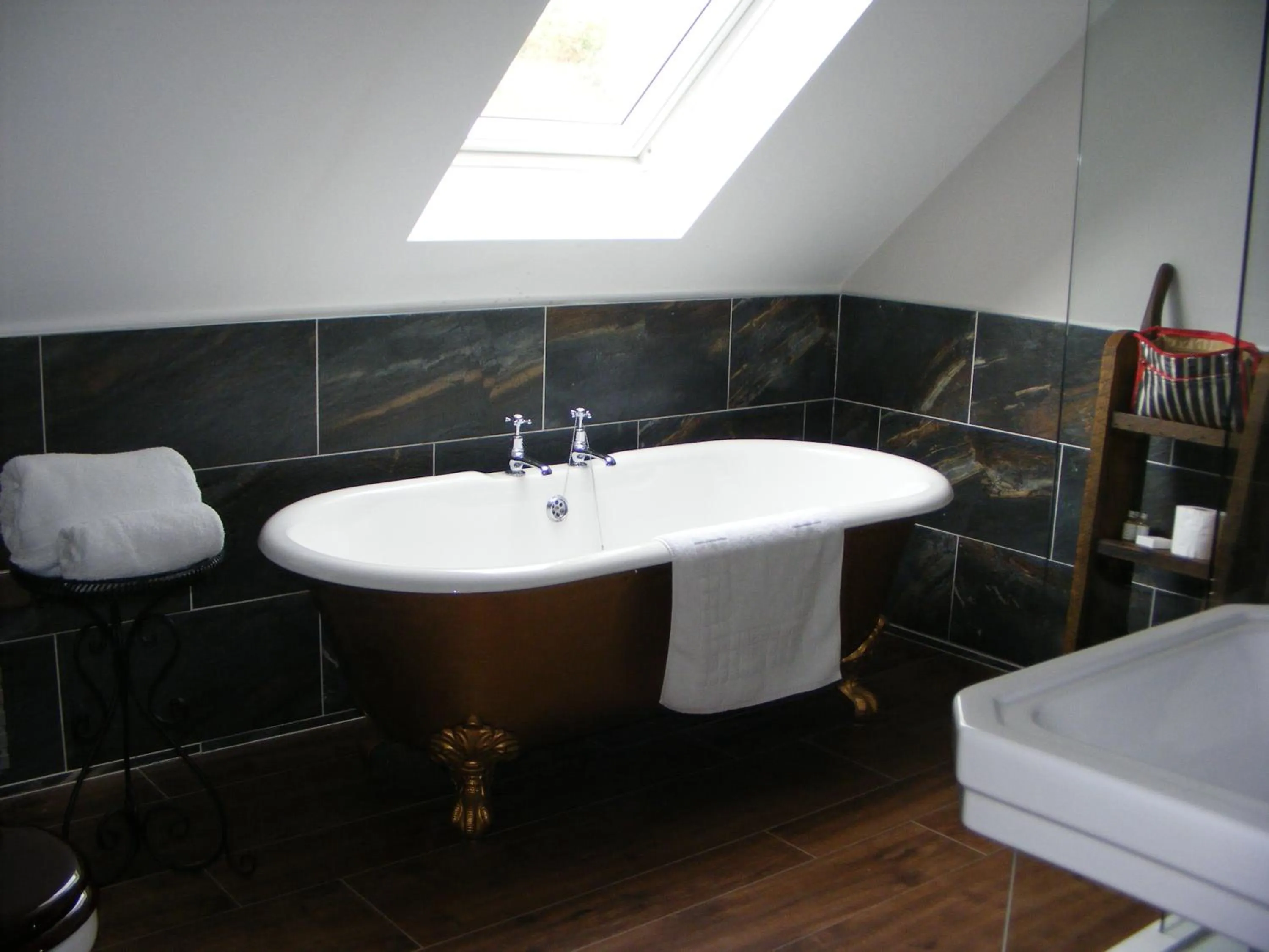 Bathroom in The Manor House at Quorn