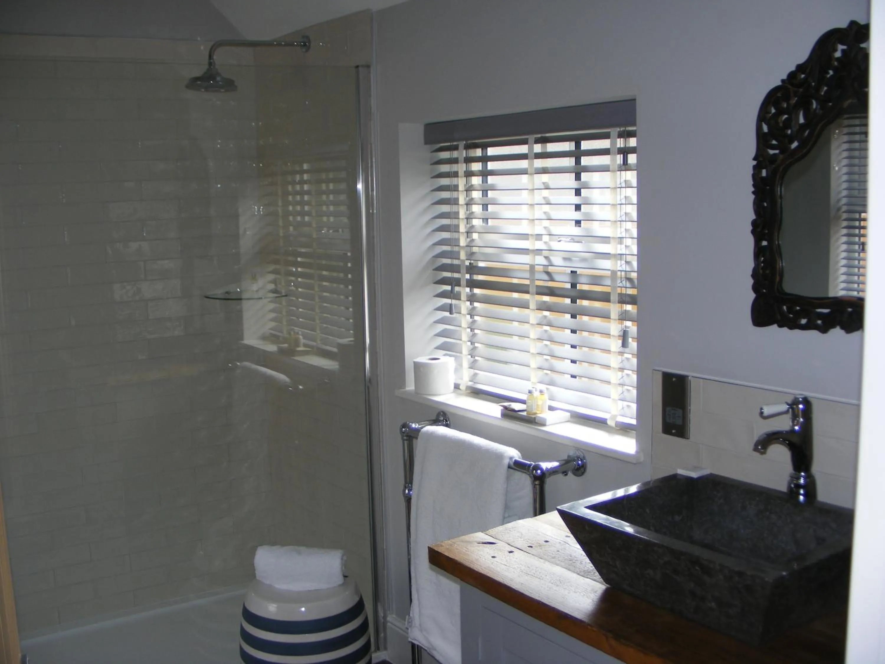 Bathroom in The Manor House at Quorn