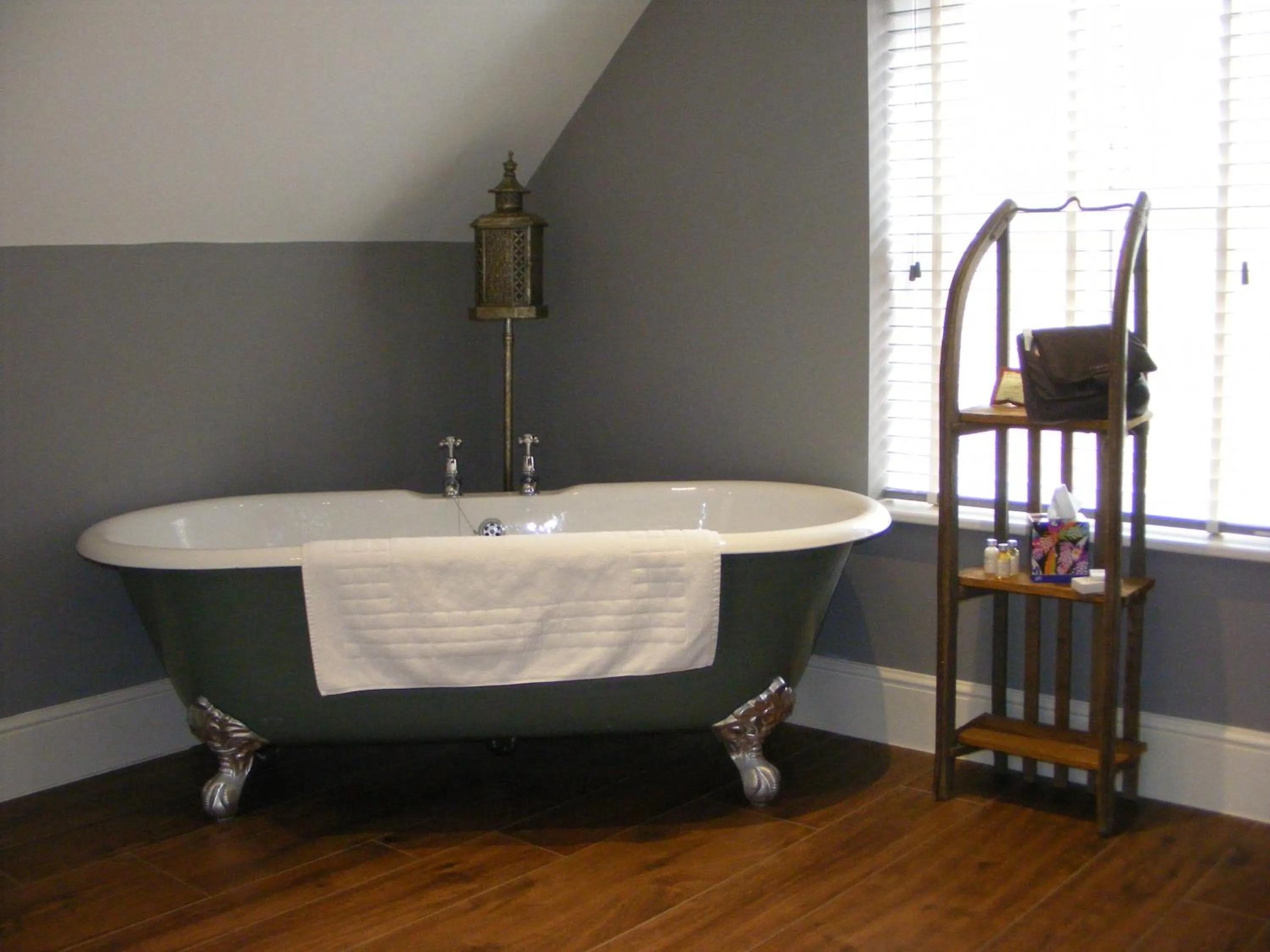 Bathroom in The Manor House at Quorn