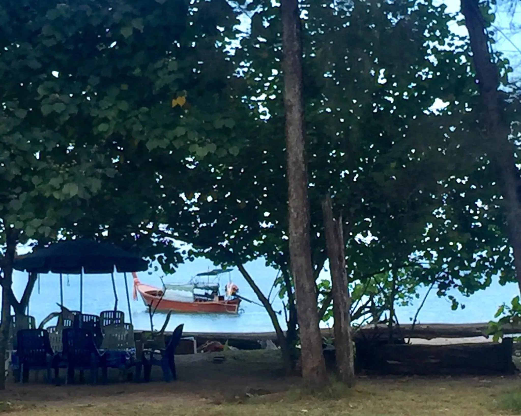 Pakmeng Beach Resort