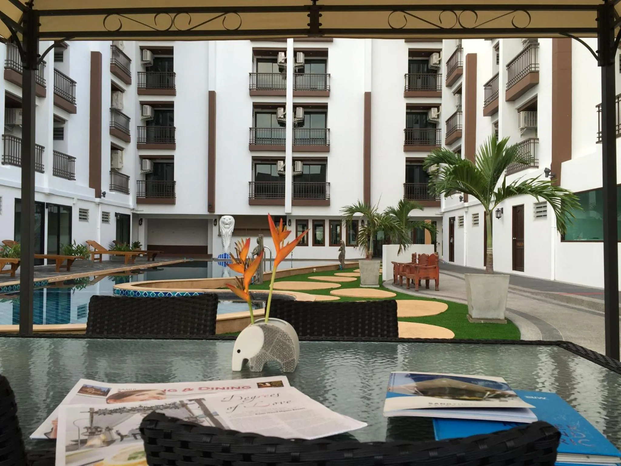 Property building in Baan Sang Singh