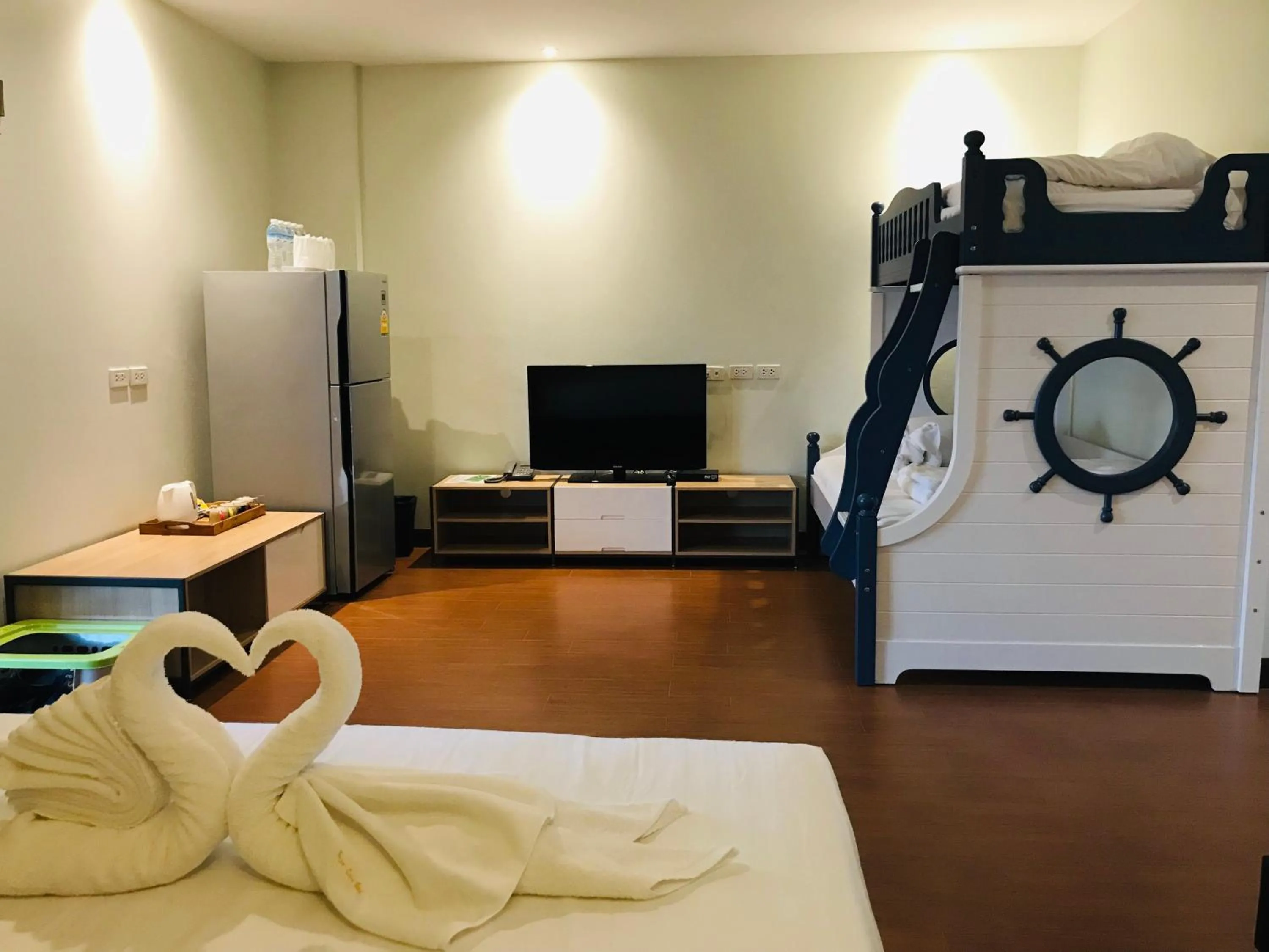 TV and multimedia, Bed in Baan Sang Singh