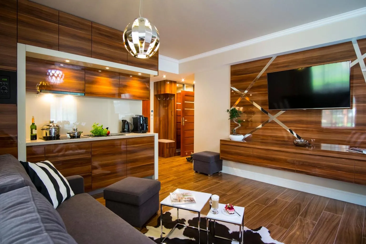 Two-Bedroom Apartment in Apart-Center Zakopiańskie Tarasy SPA