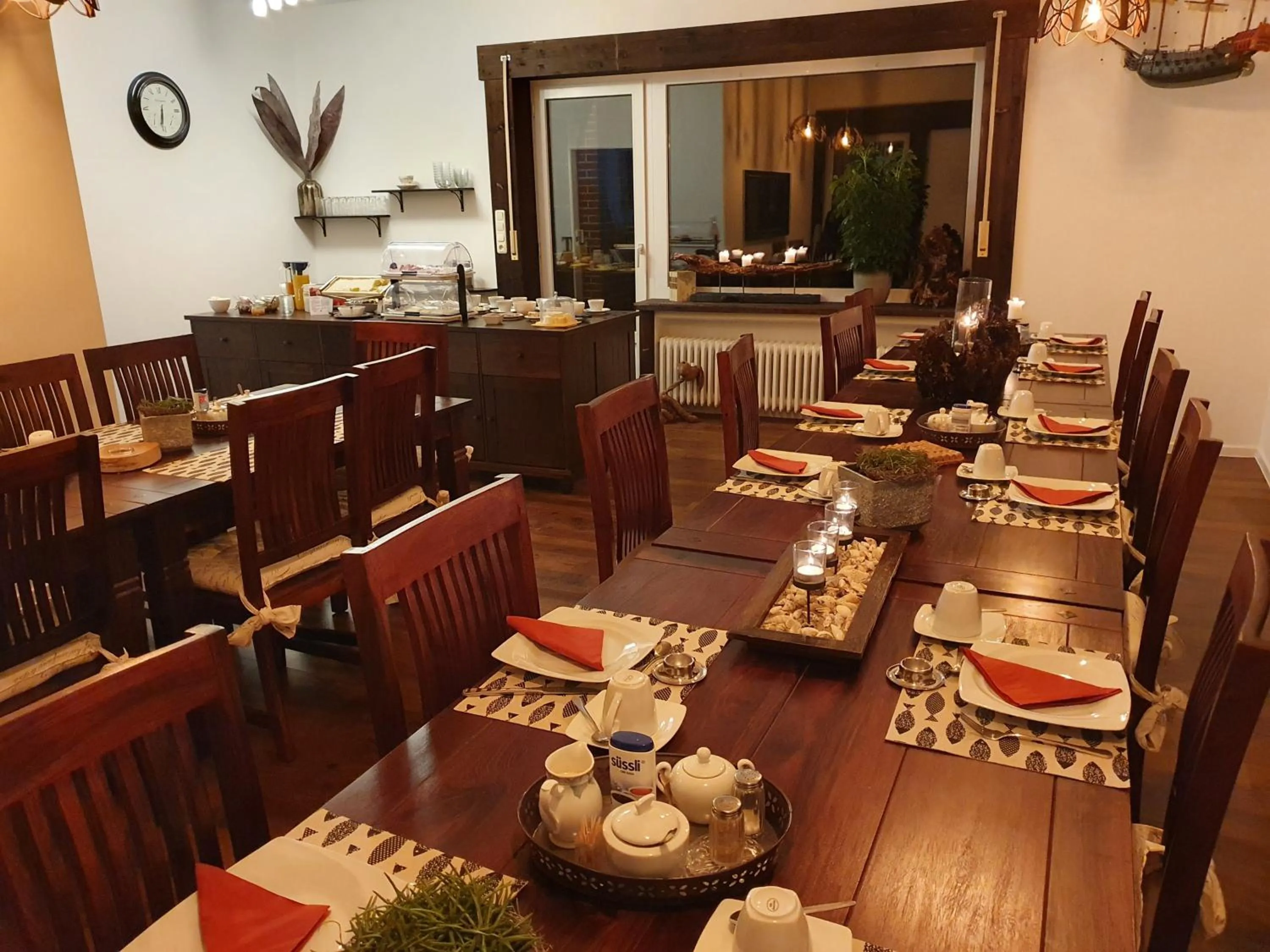 Restaurant/places to eat in Hotel Garni Kröger