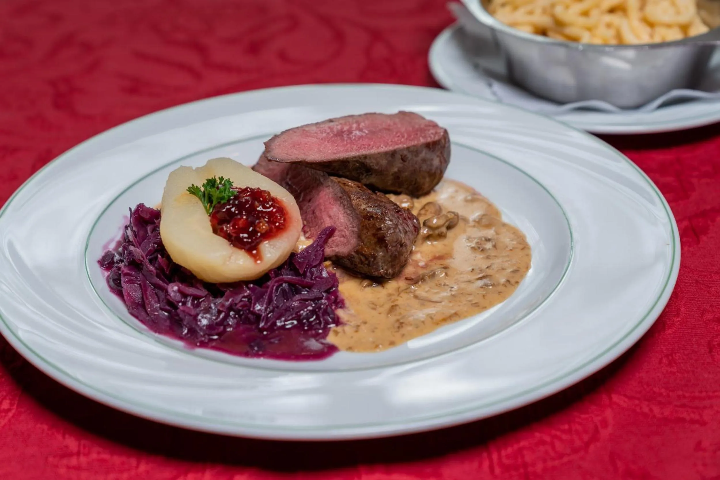 Food in Gasthaus-Pension Zum Kreuz