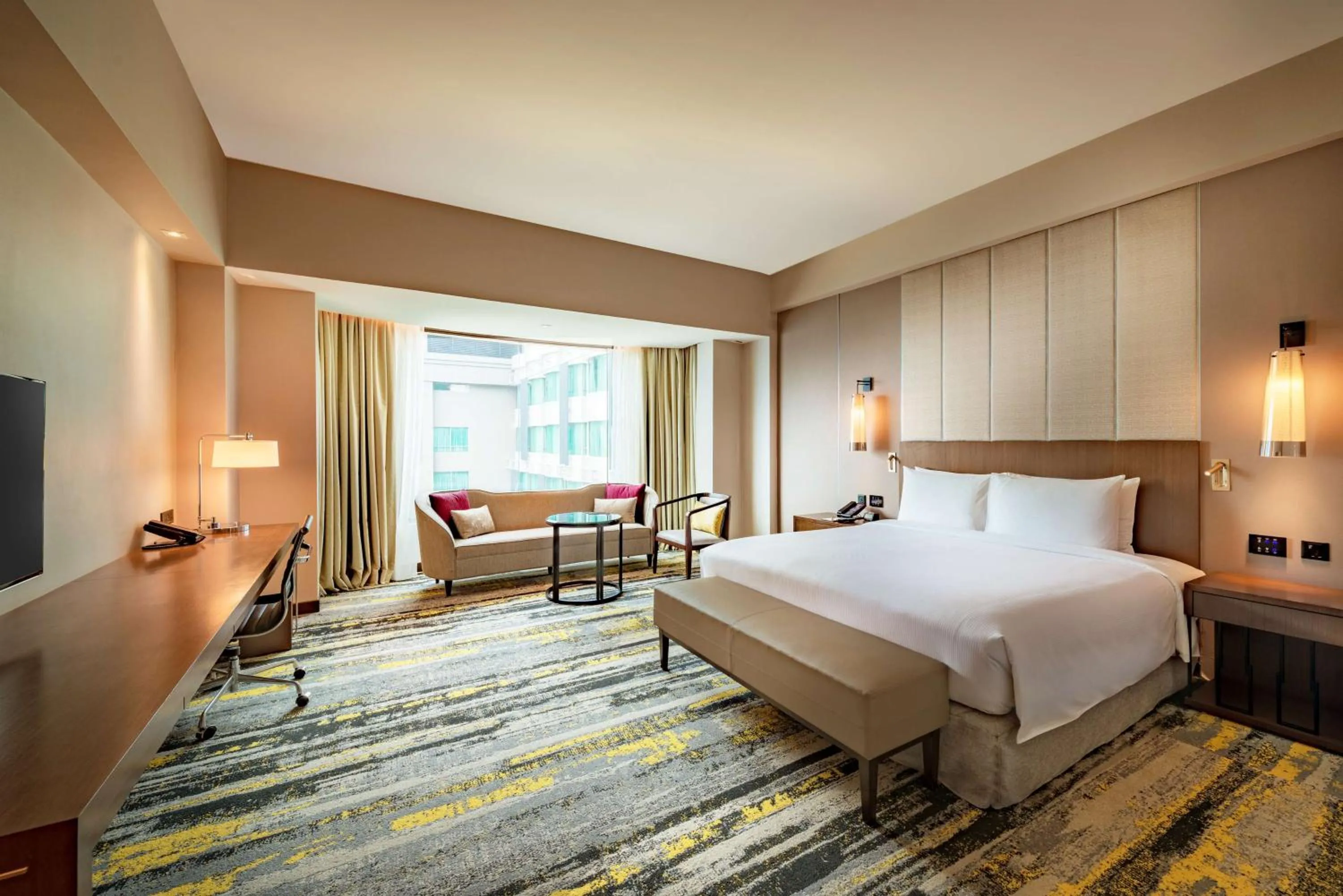 Bed in Hilton Kota Kinabalu