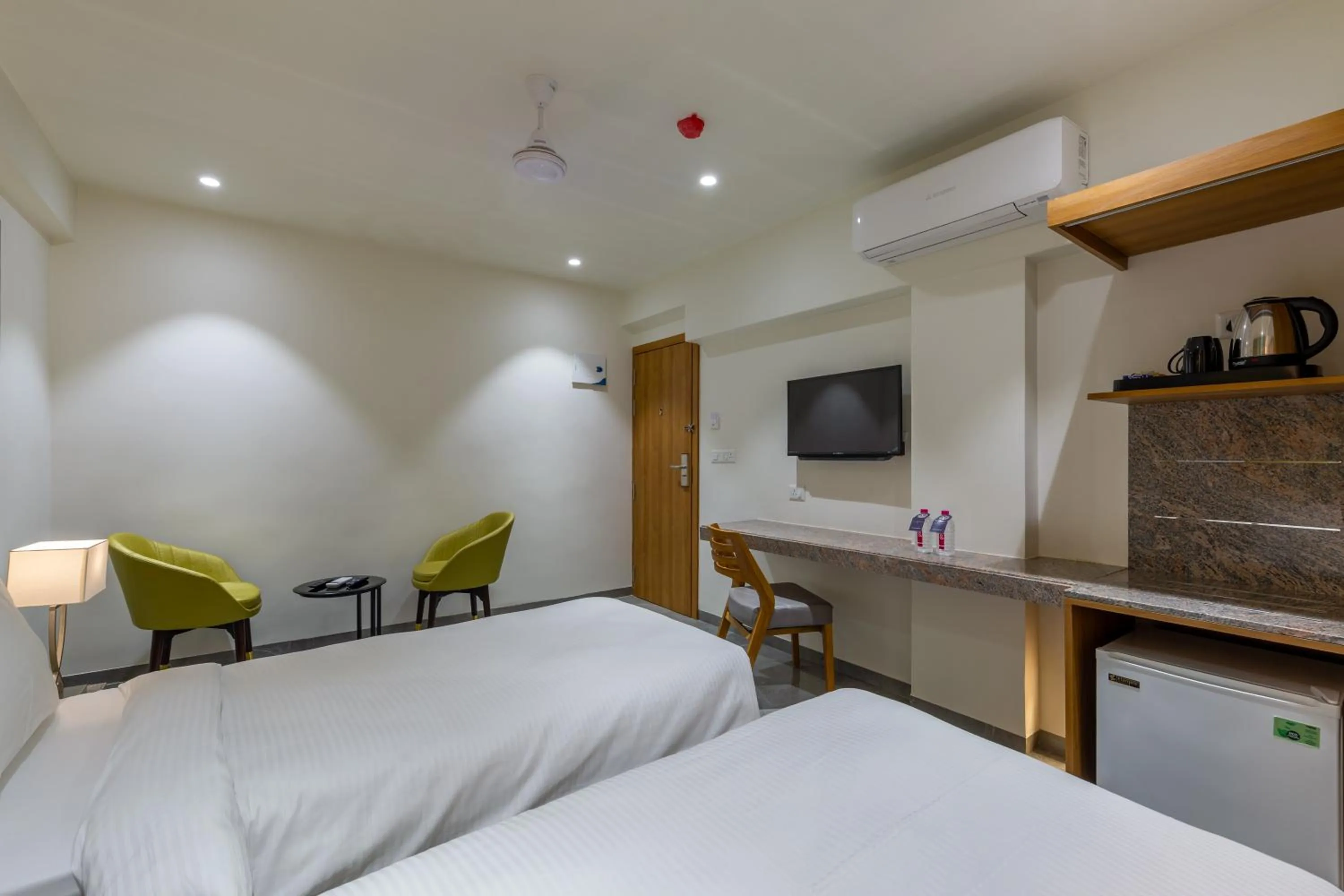 Coffee/tea facilities, Bed in Hotel Nalanda