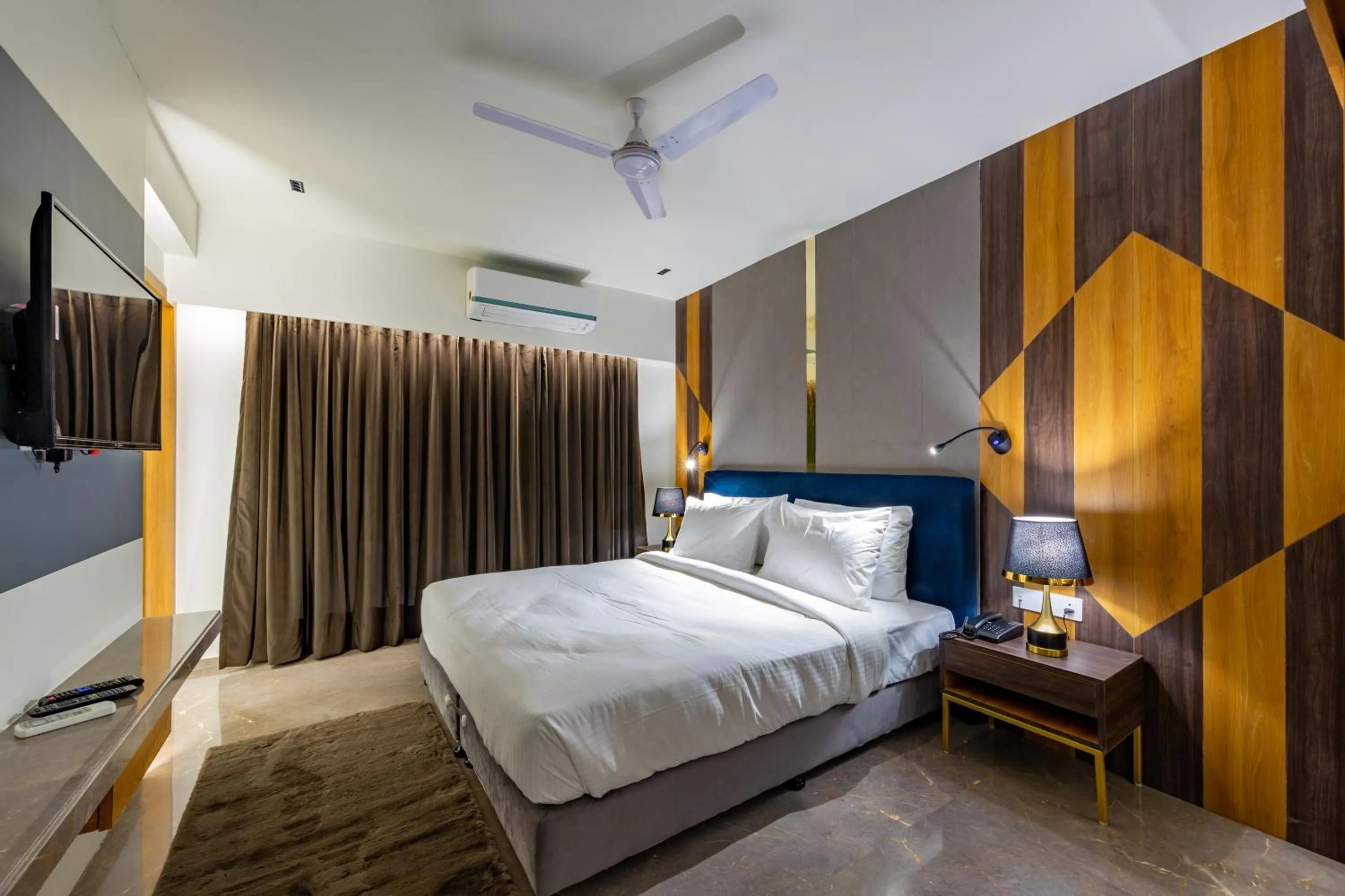 Bed in Hotel Nalanda