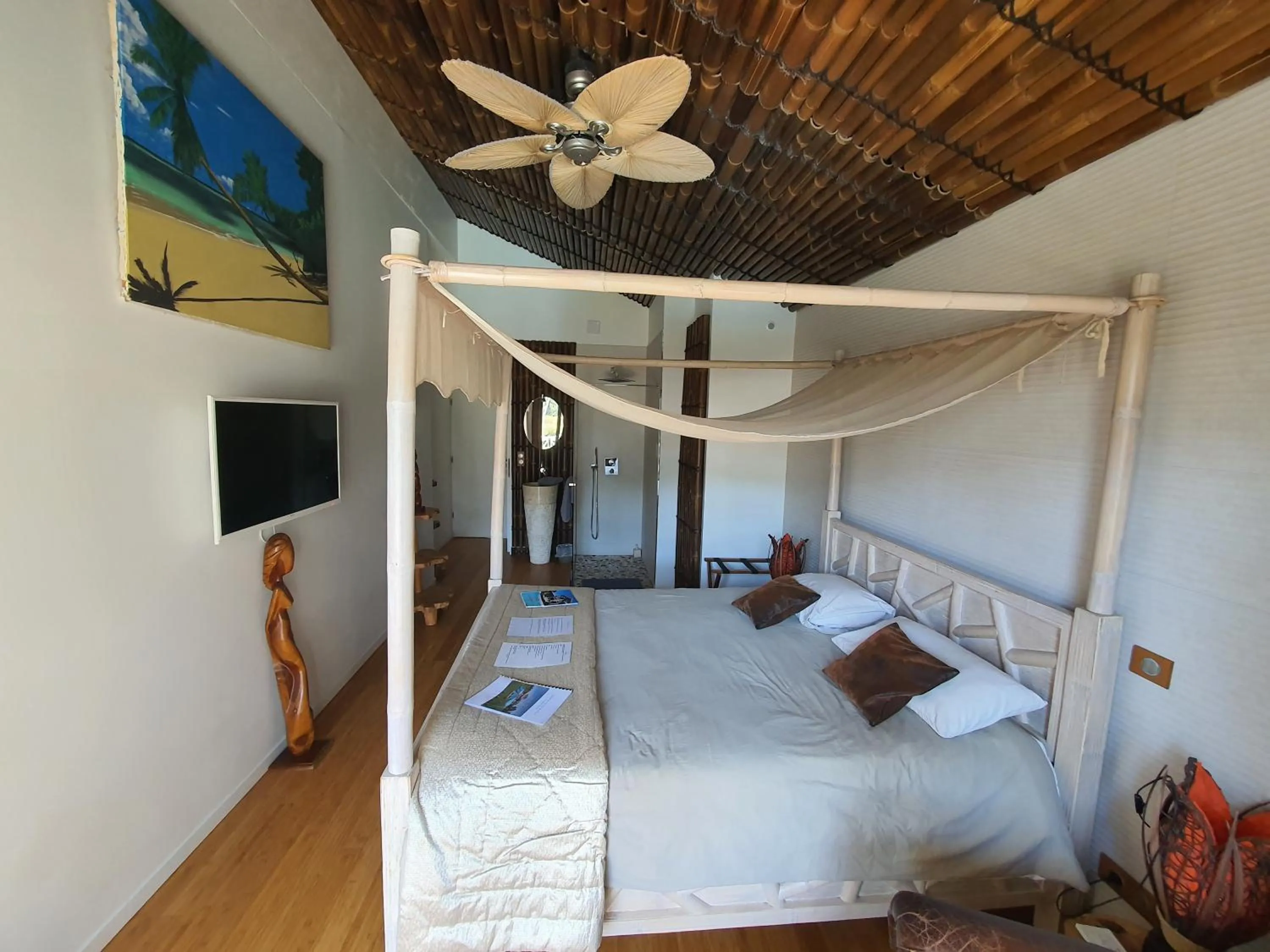 Bed in Villa BORA BORA