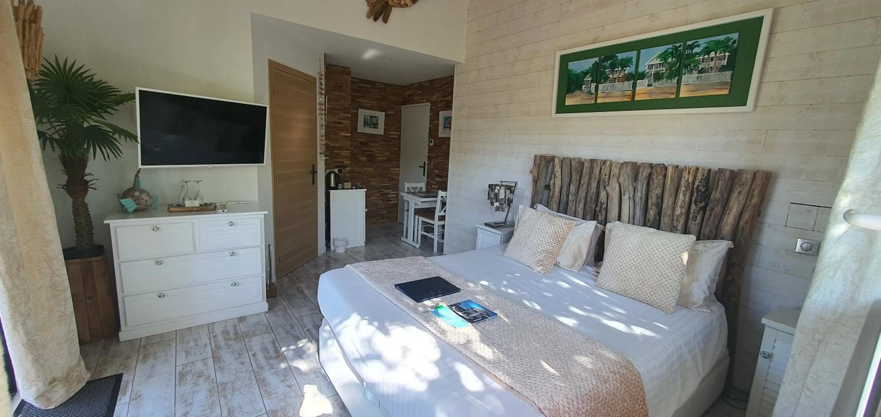 Bed in Villa BORA BORA