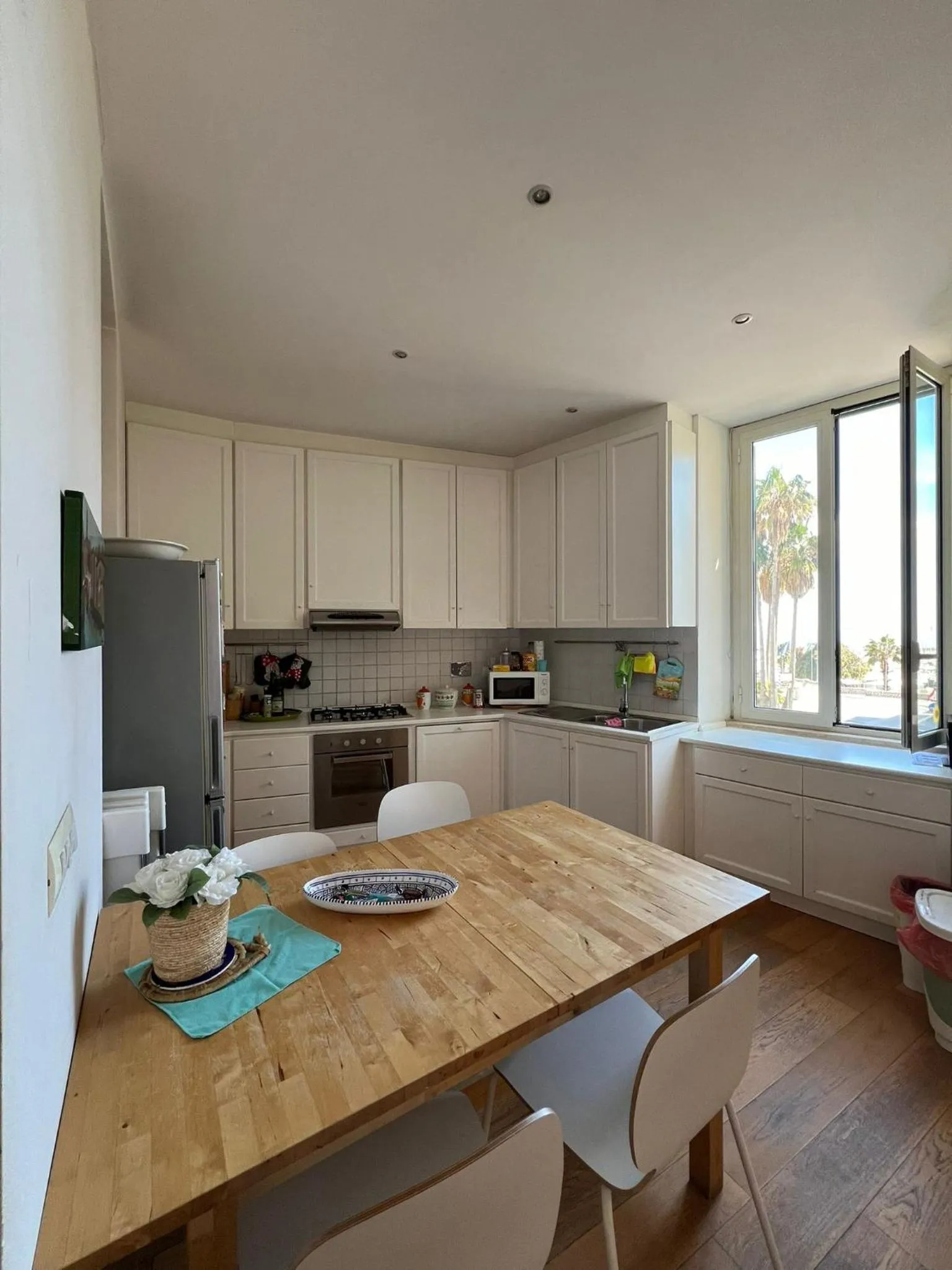 Kitchen or kitchenette in Miramare