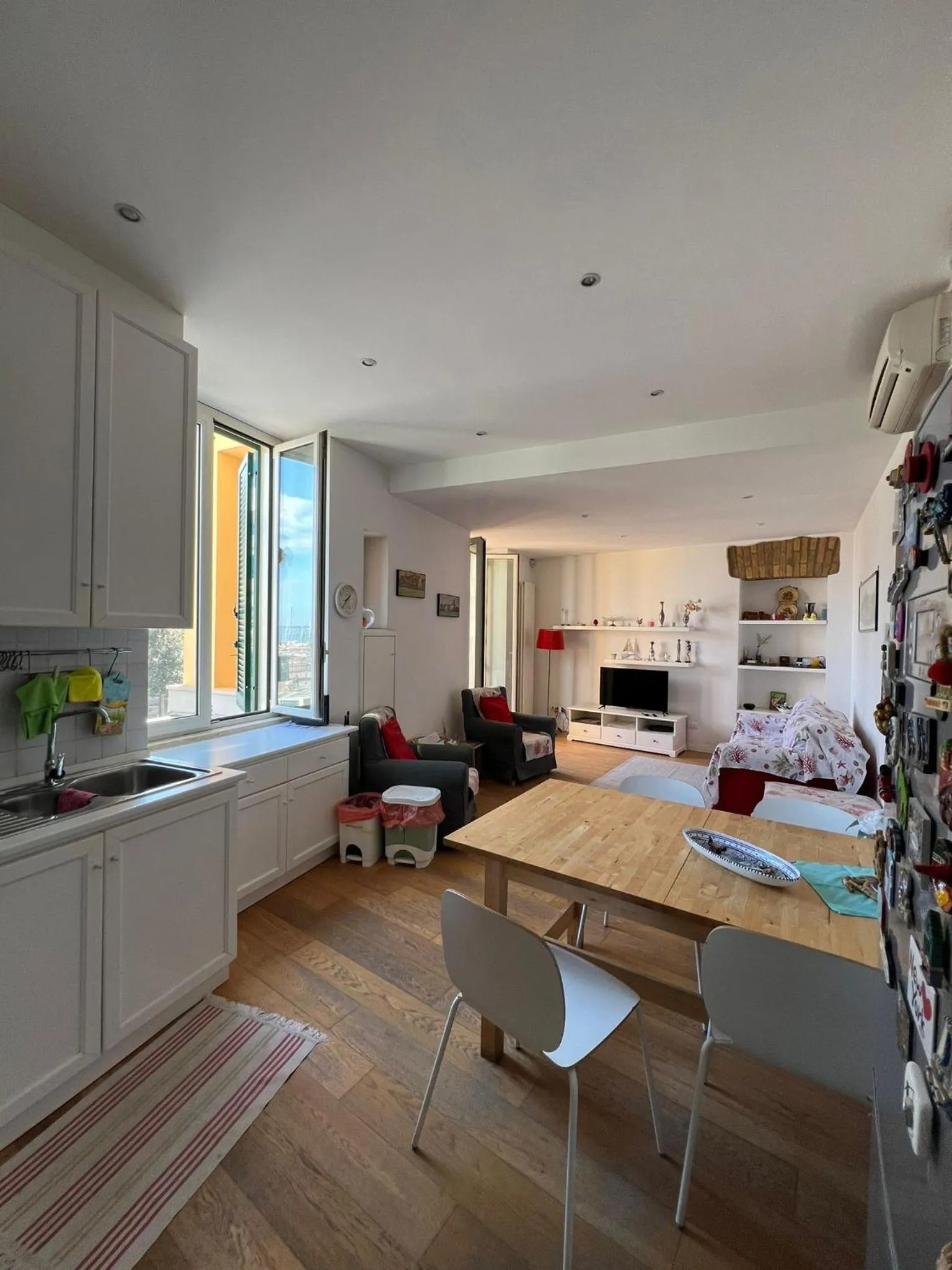 Dining area in Miramare
