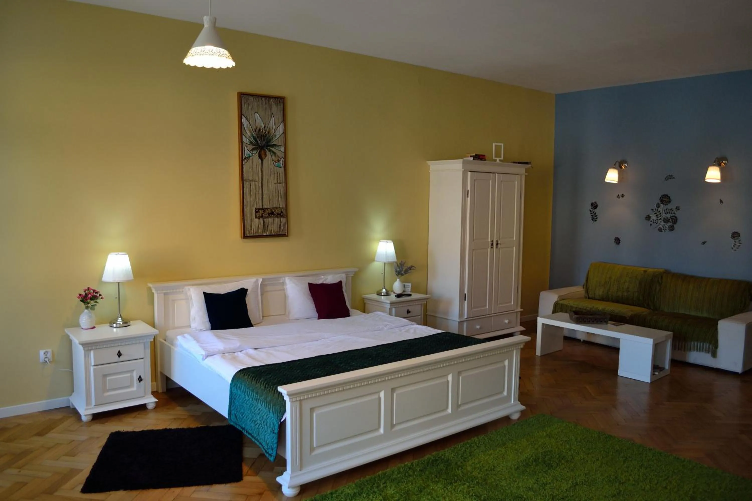 Photo of the whole room, Bed in Casa Krone - Piața Sfatului