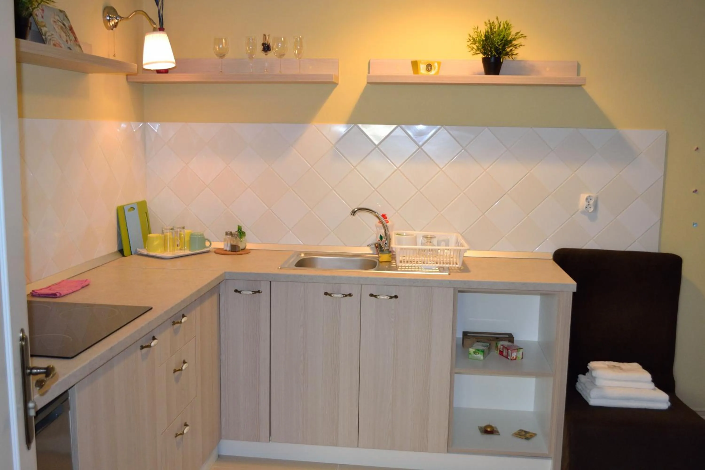 Kitchen or kitchenette in Casa Krone - Piața Sfatului