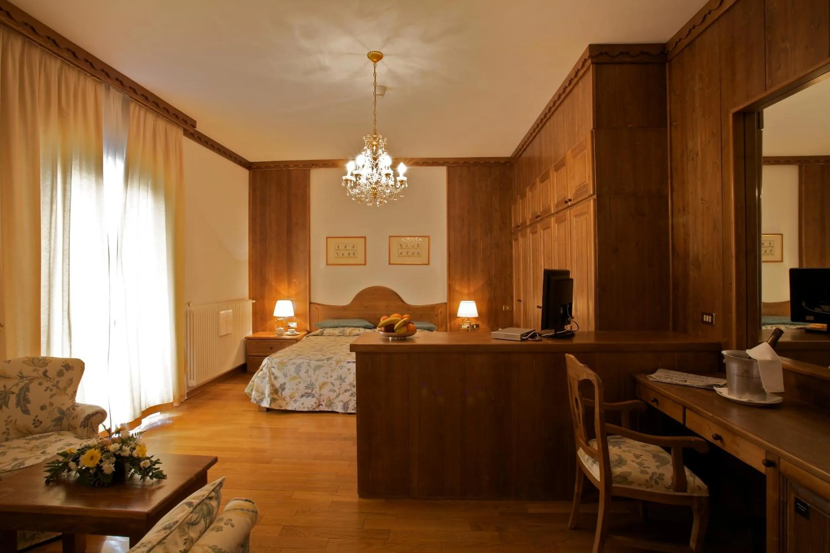 Bedroom in Savoia Palace Hotel