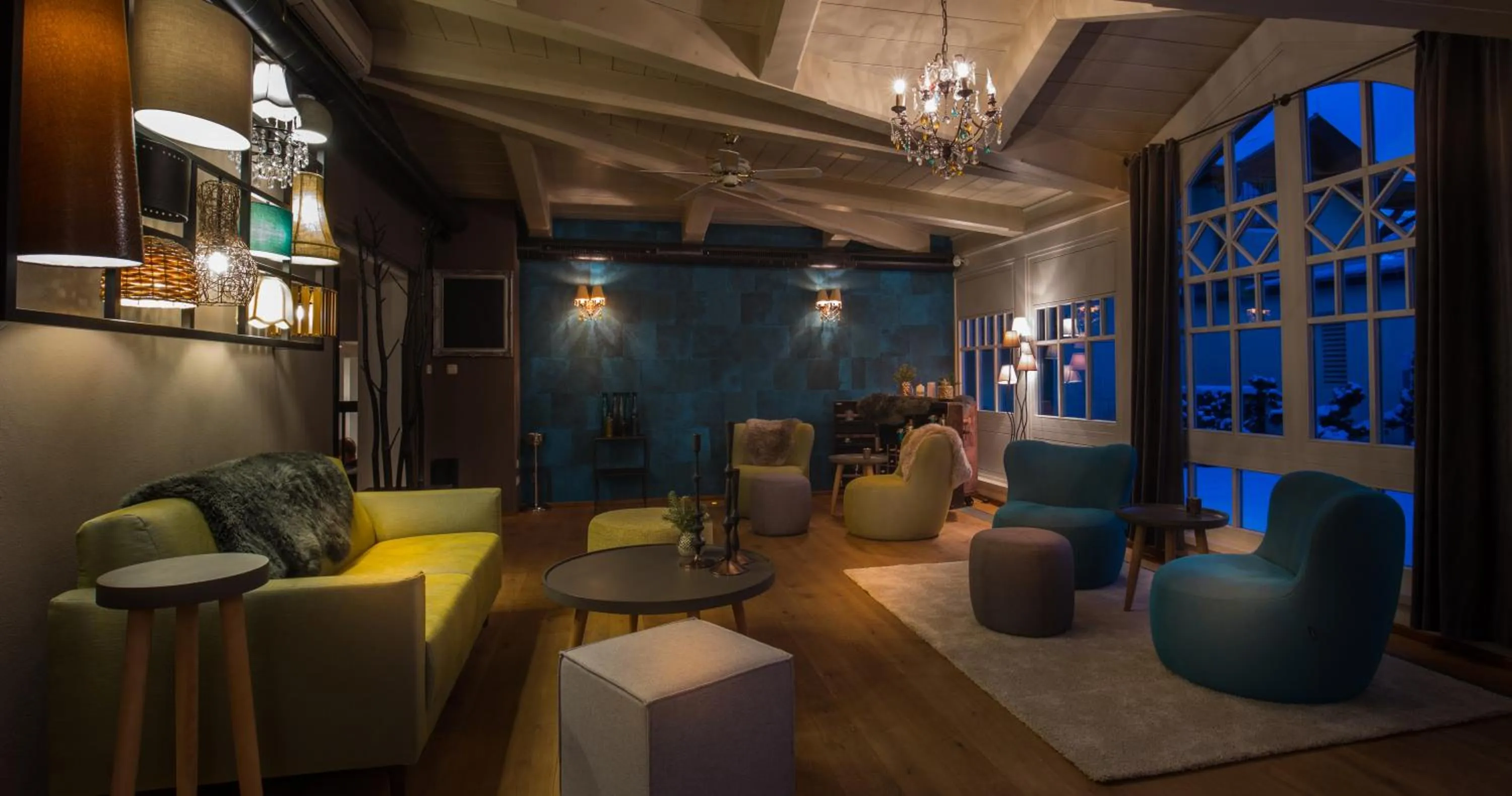 Lounge or bar in TWO TIMEZ - Boutique Hotel