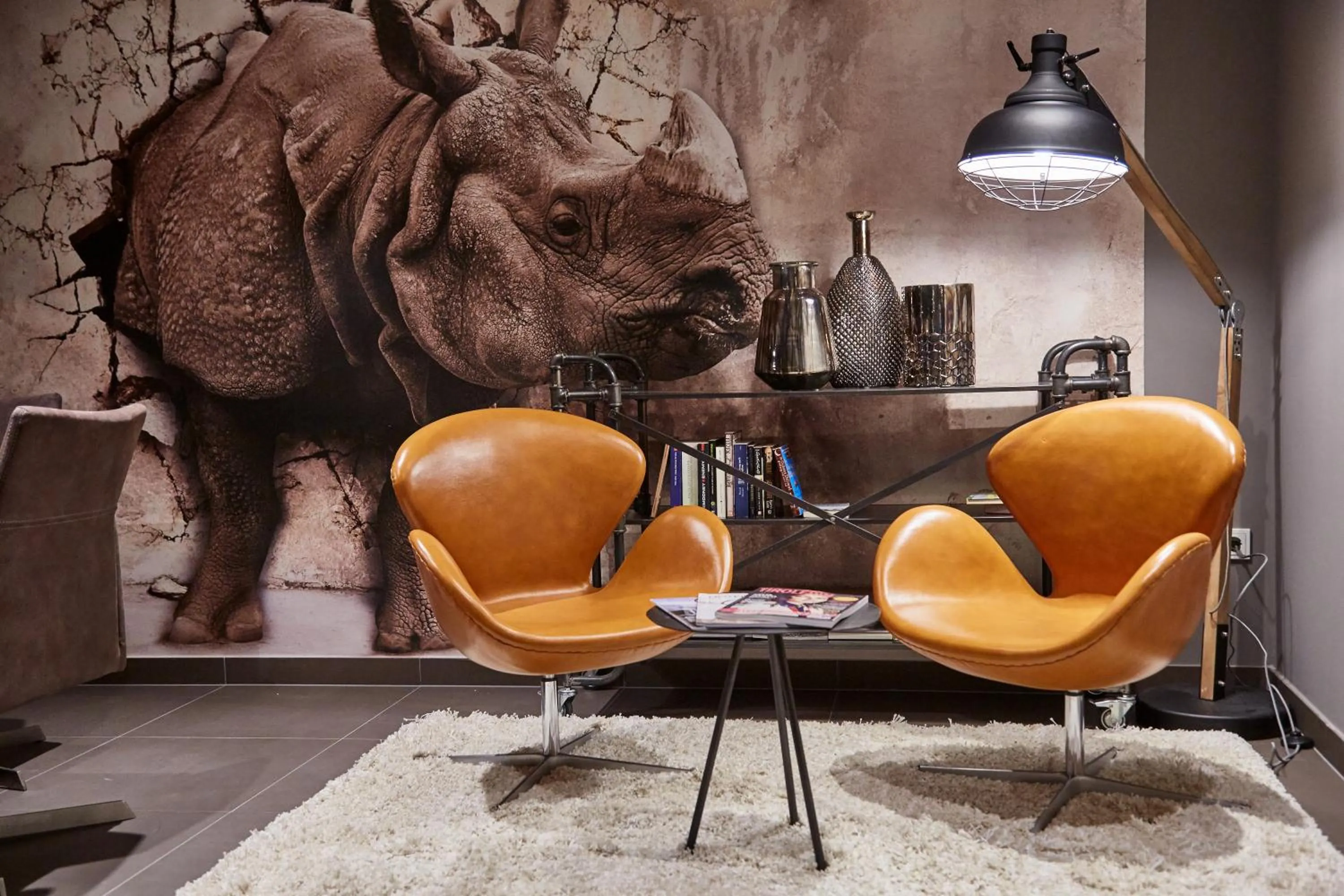 Communal lounge/ TV room in TWO TIMEZ - Boutique Hotel