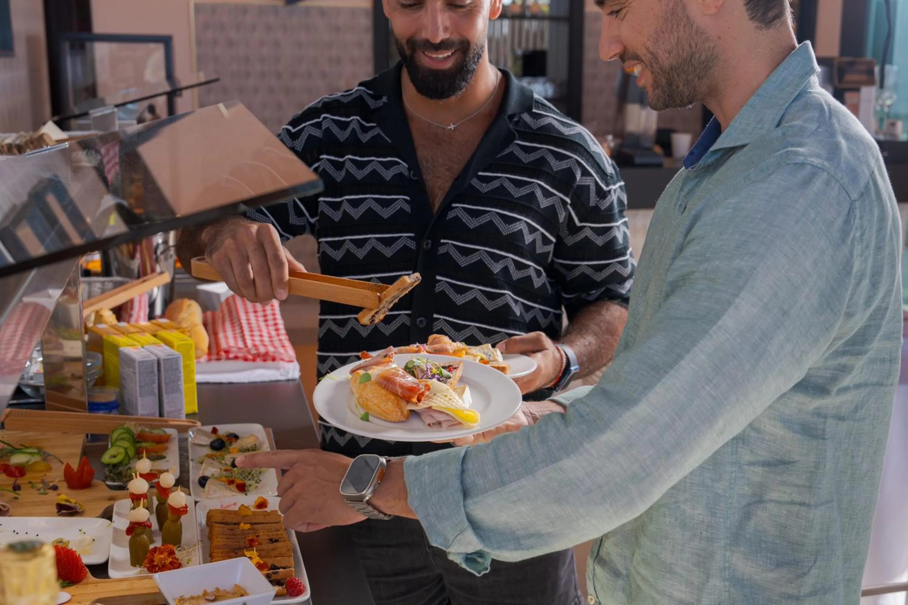 Breakfast in Fahana Men Only