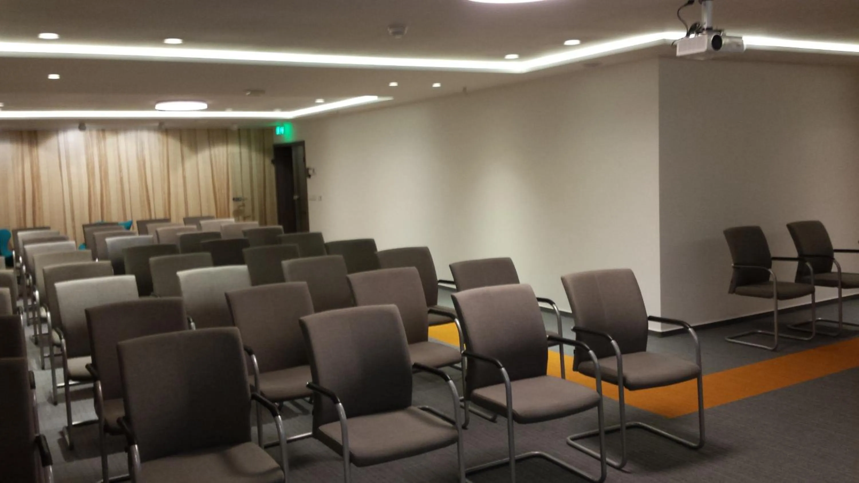 Property building in Cluj Business Class