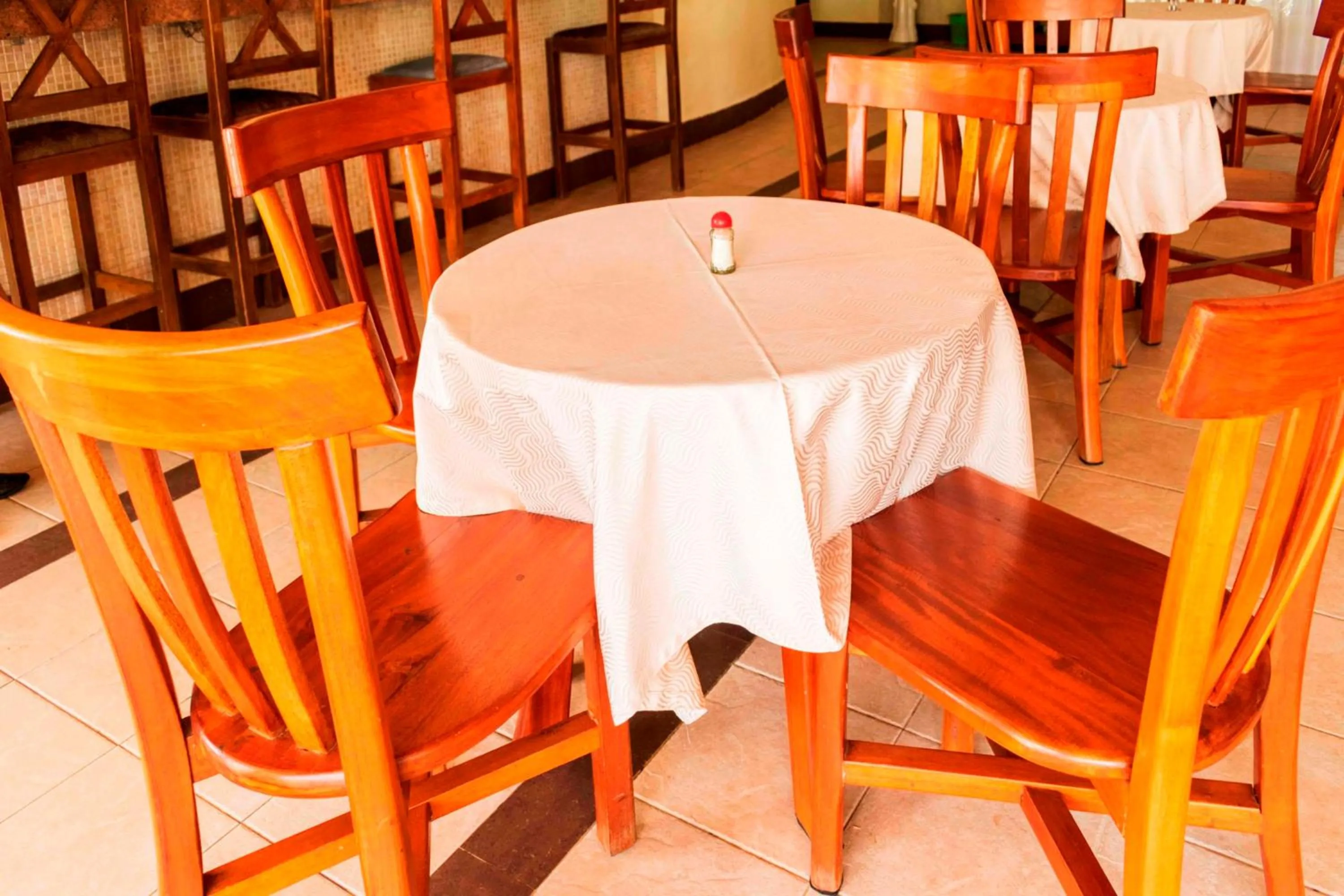 Restaurant/places to eat in Kalya Courts Hotel Fort Portal