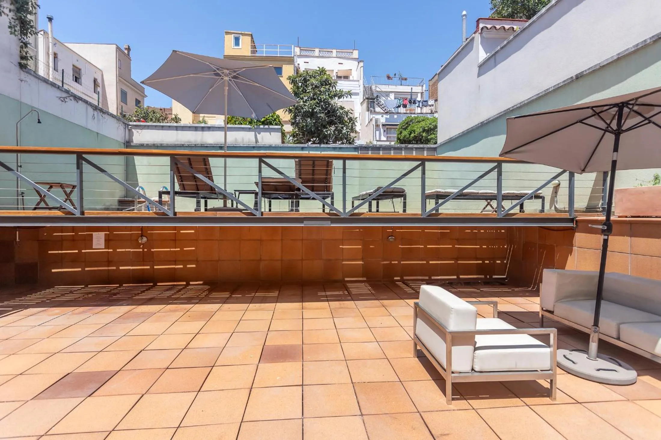 Swimming pool in Apartment Barcelona Rentals - Gracia Pool Apartments Center