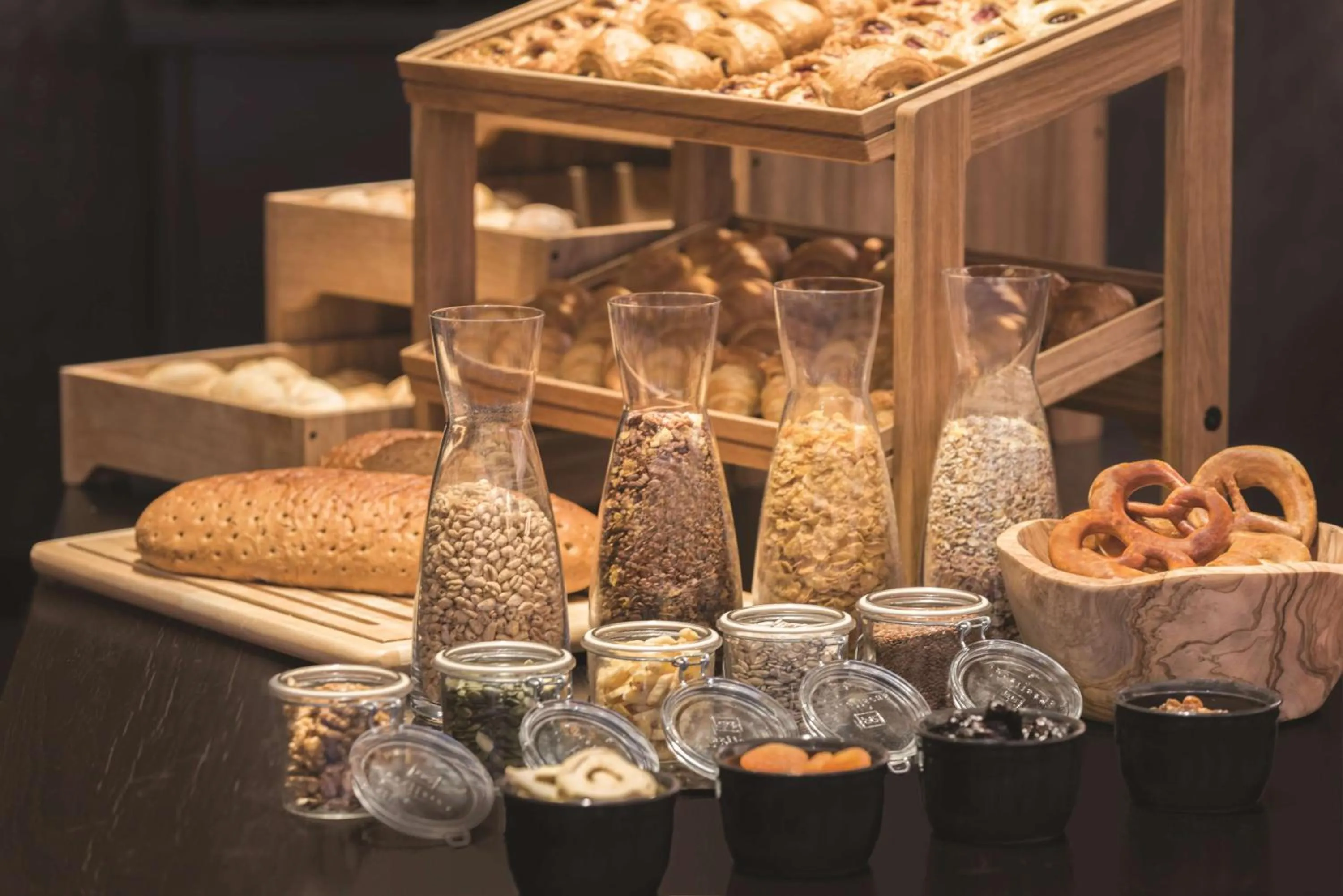 Restaurant/places to eat in Adina Apartment Hotel Nuremberg