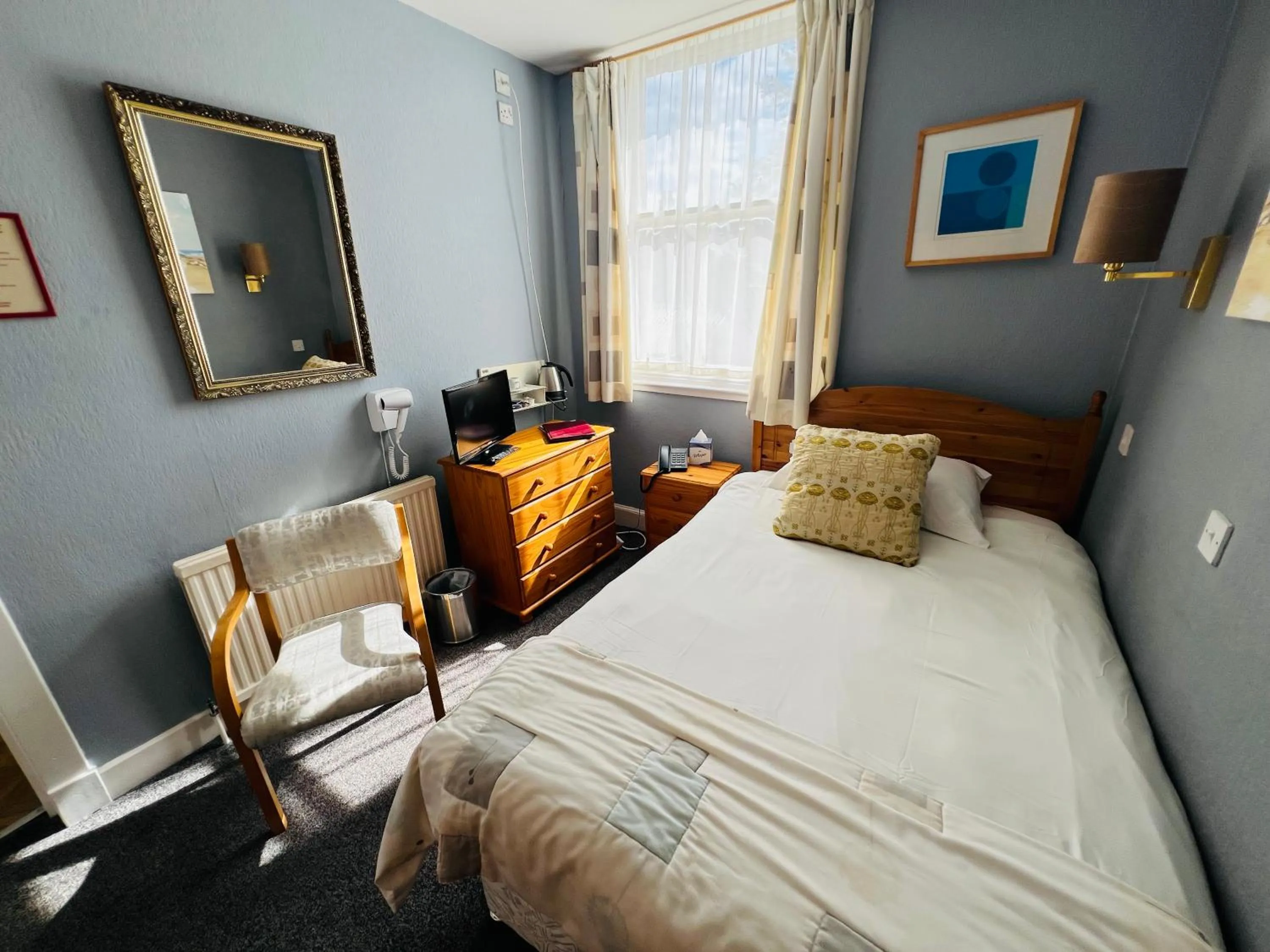 Bed in The George Hotel