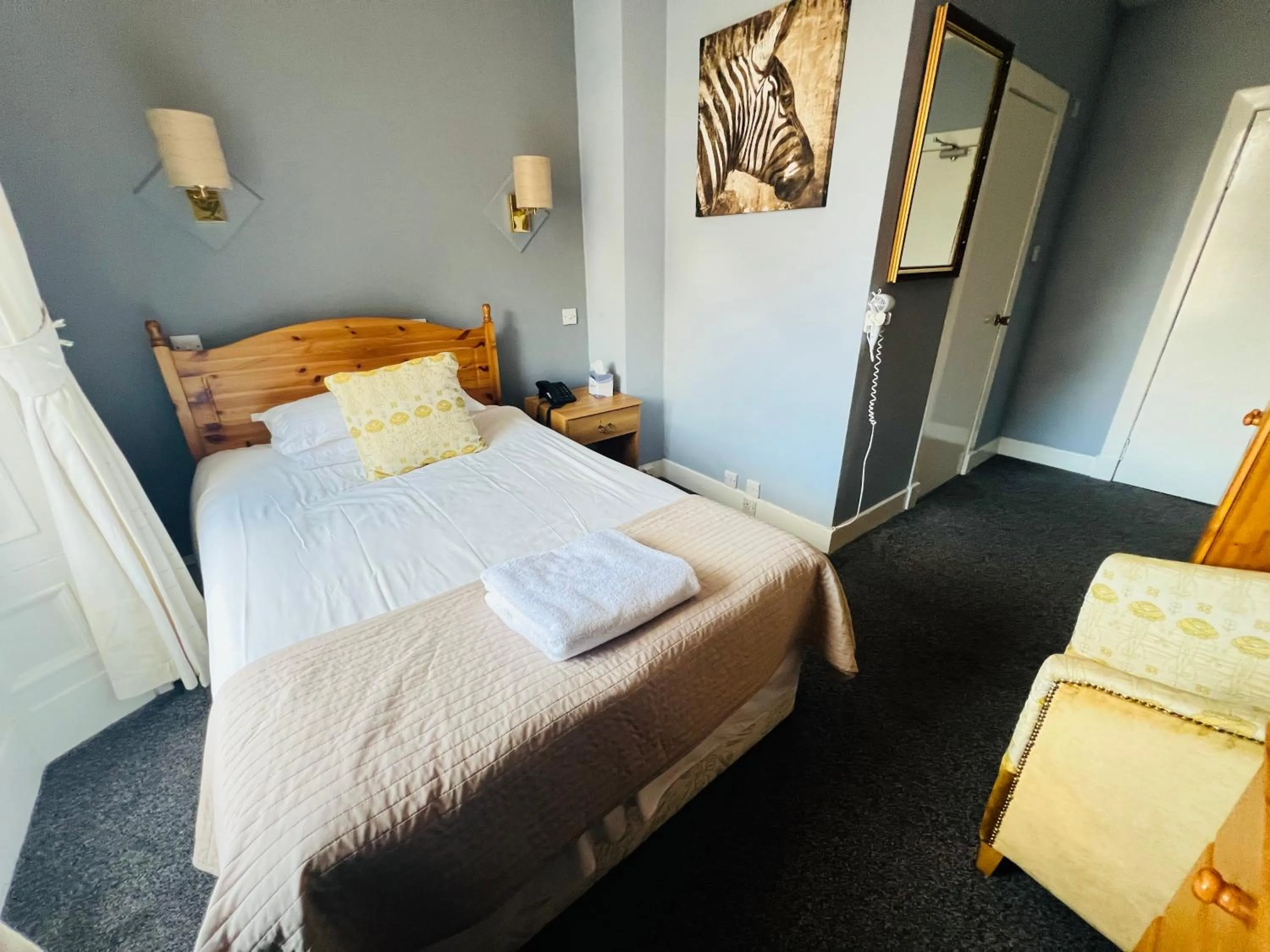 Bed in The George Hotel