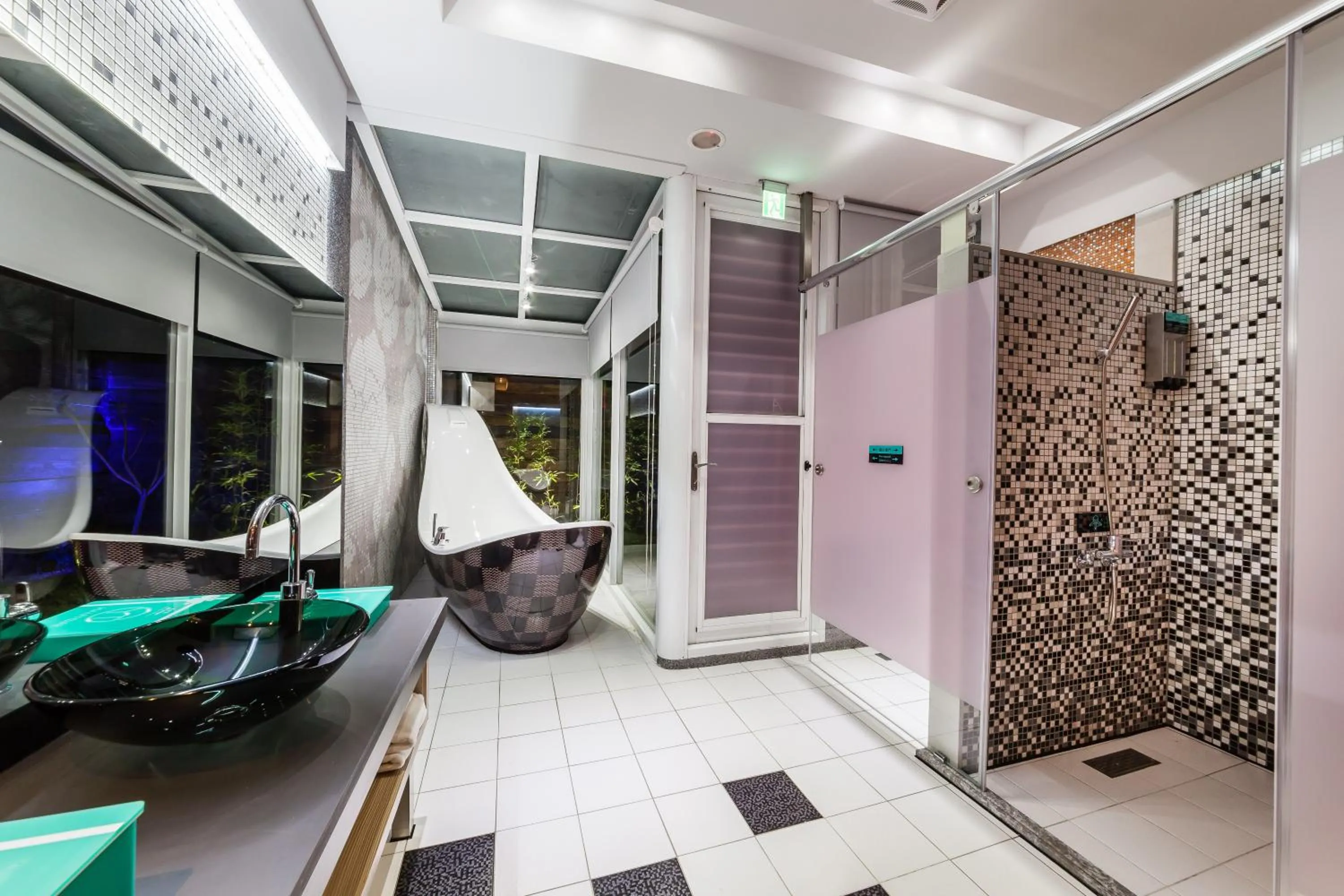 Bathroom in TY Motel