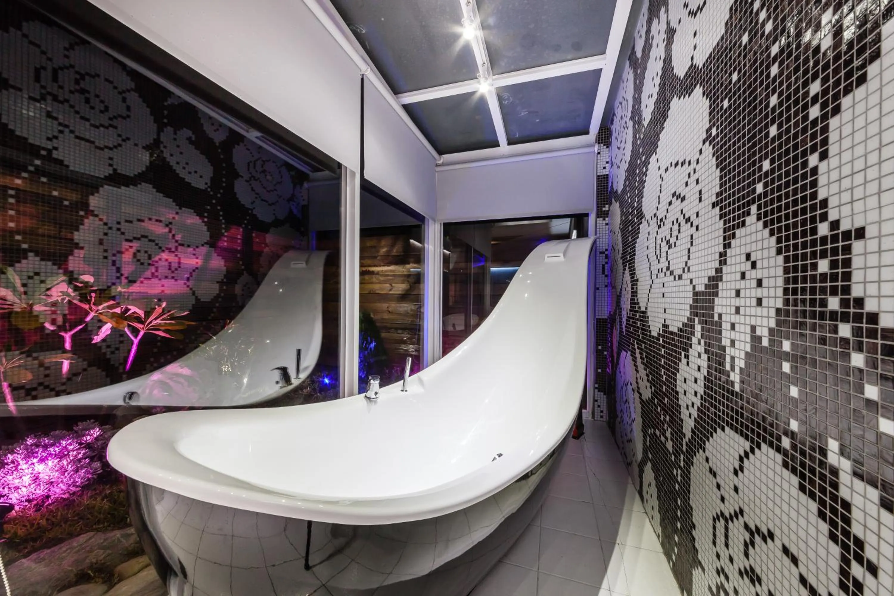 Bathroom in TY Motel