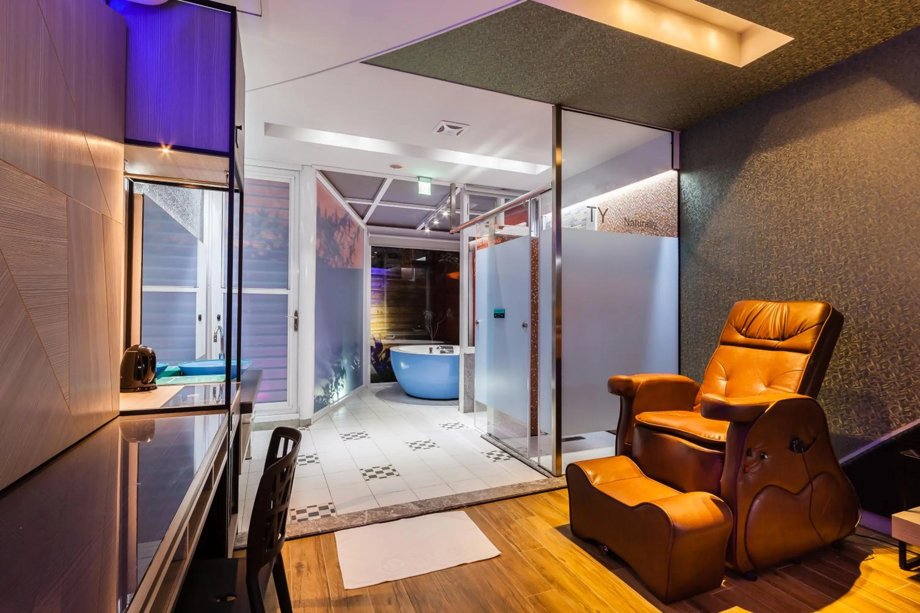 Bathroom in TY Motel