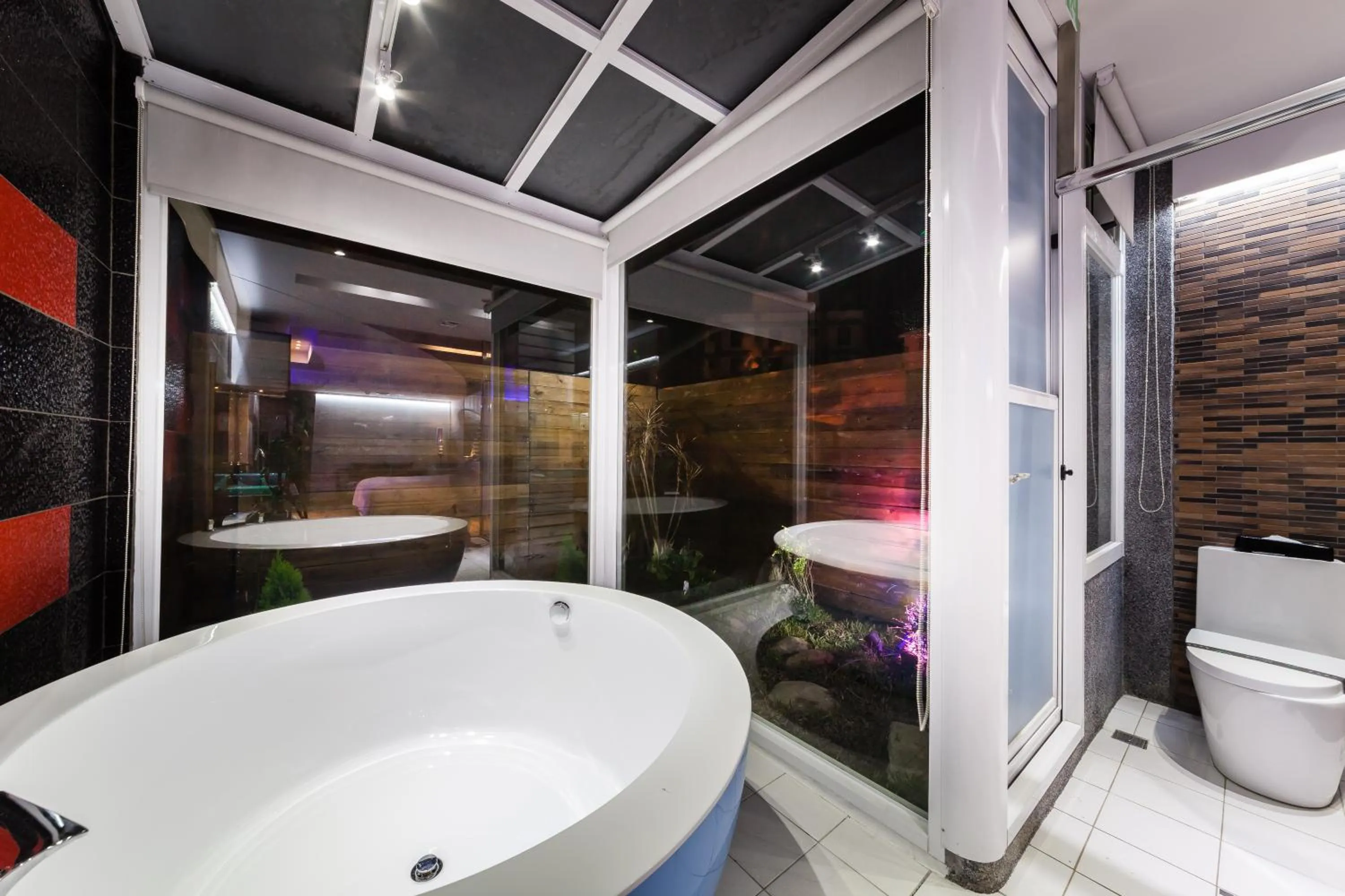 Bathroom in TY Motel