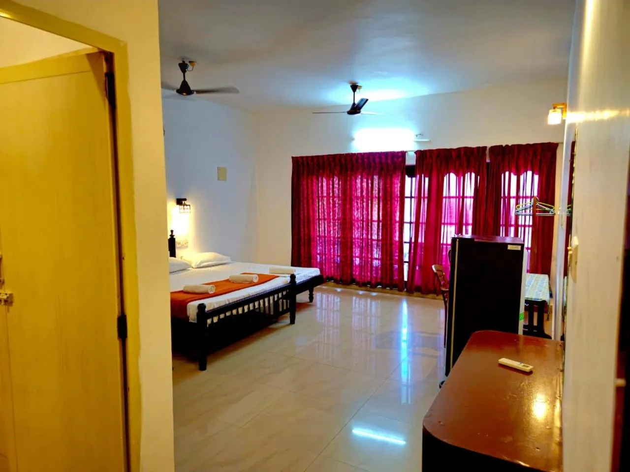 Bed in Orion Seaview Beach Hotel