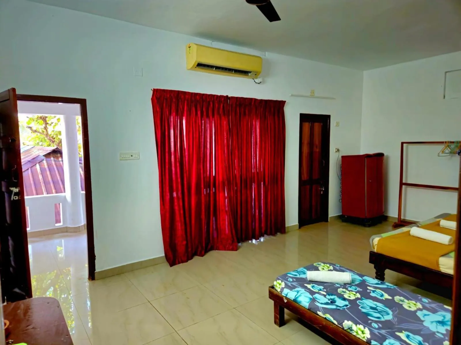 Bed in Orion Seaview Beach Hotel