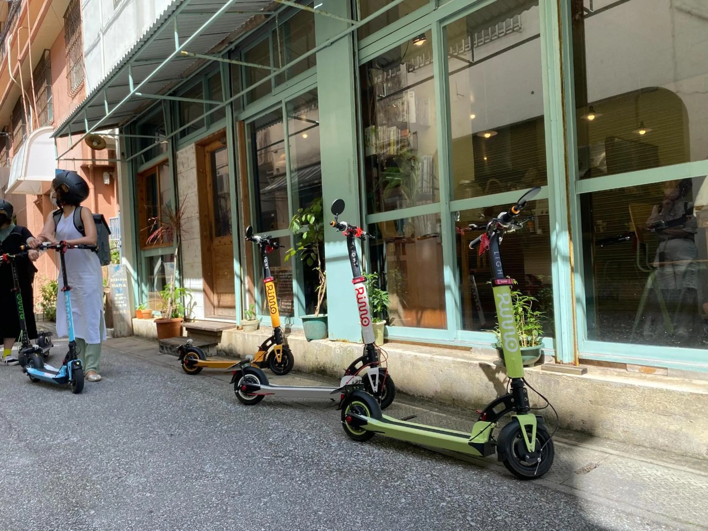 Entertainment in The Kitchen Hostel Ao