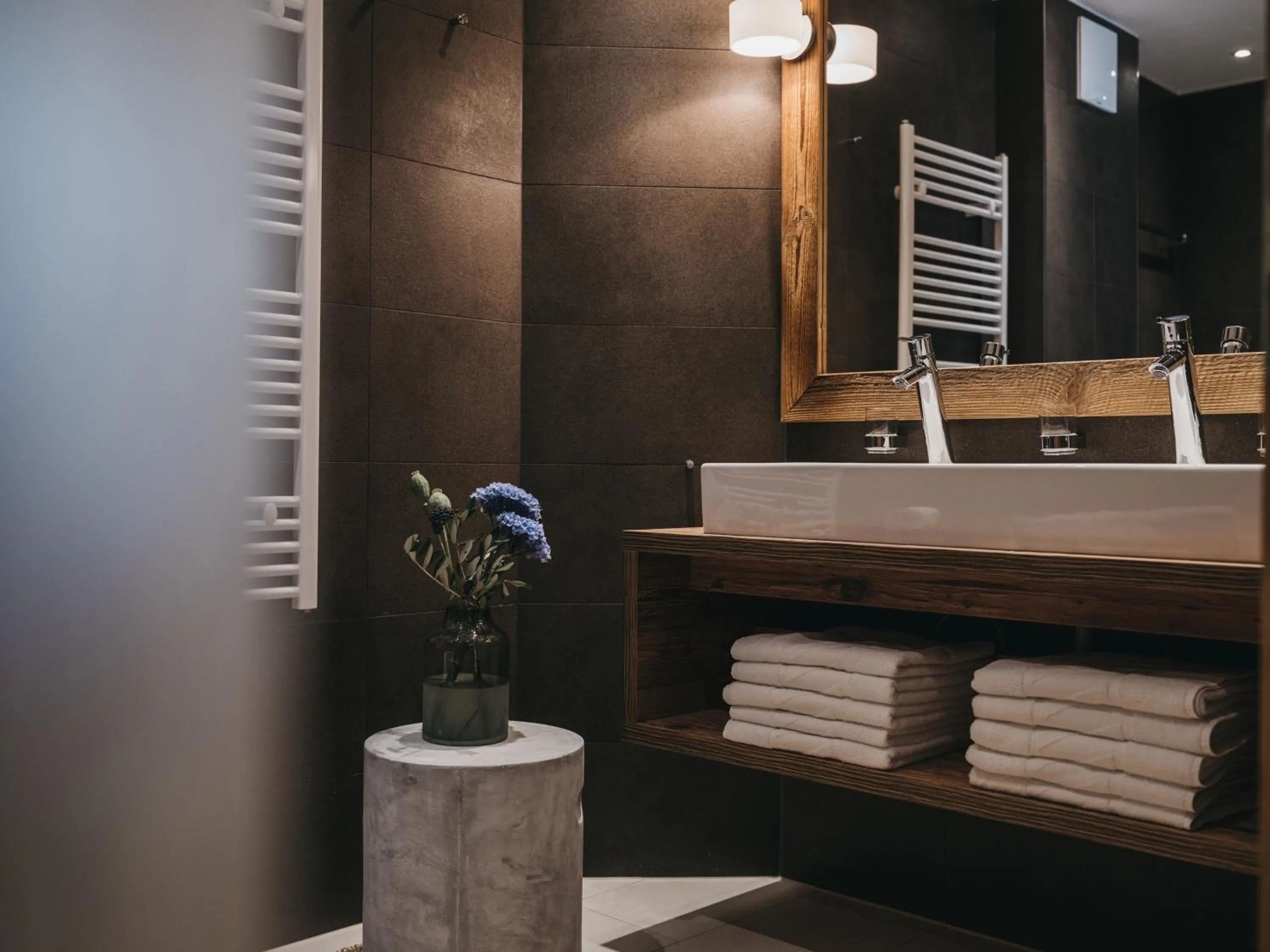 Bathroom in VAYA Sölden inkl Ötztal Inside Summer Card