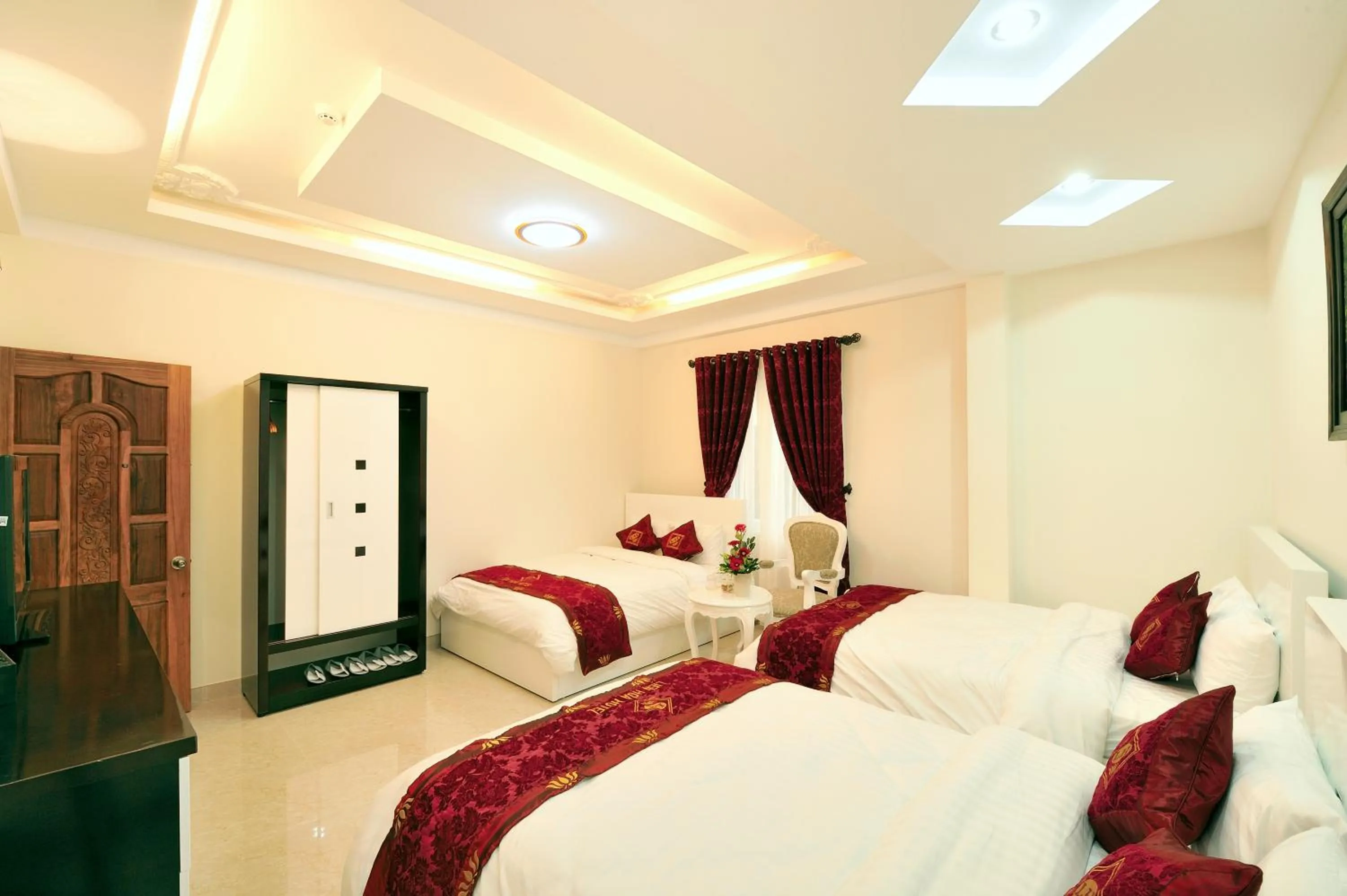 Photo of the whole room in Phước Sơn Hotel