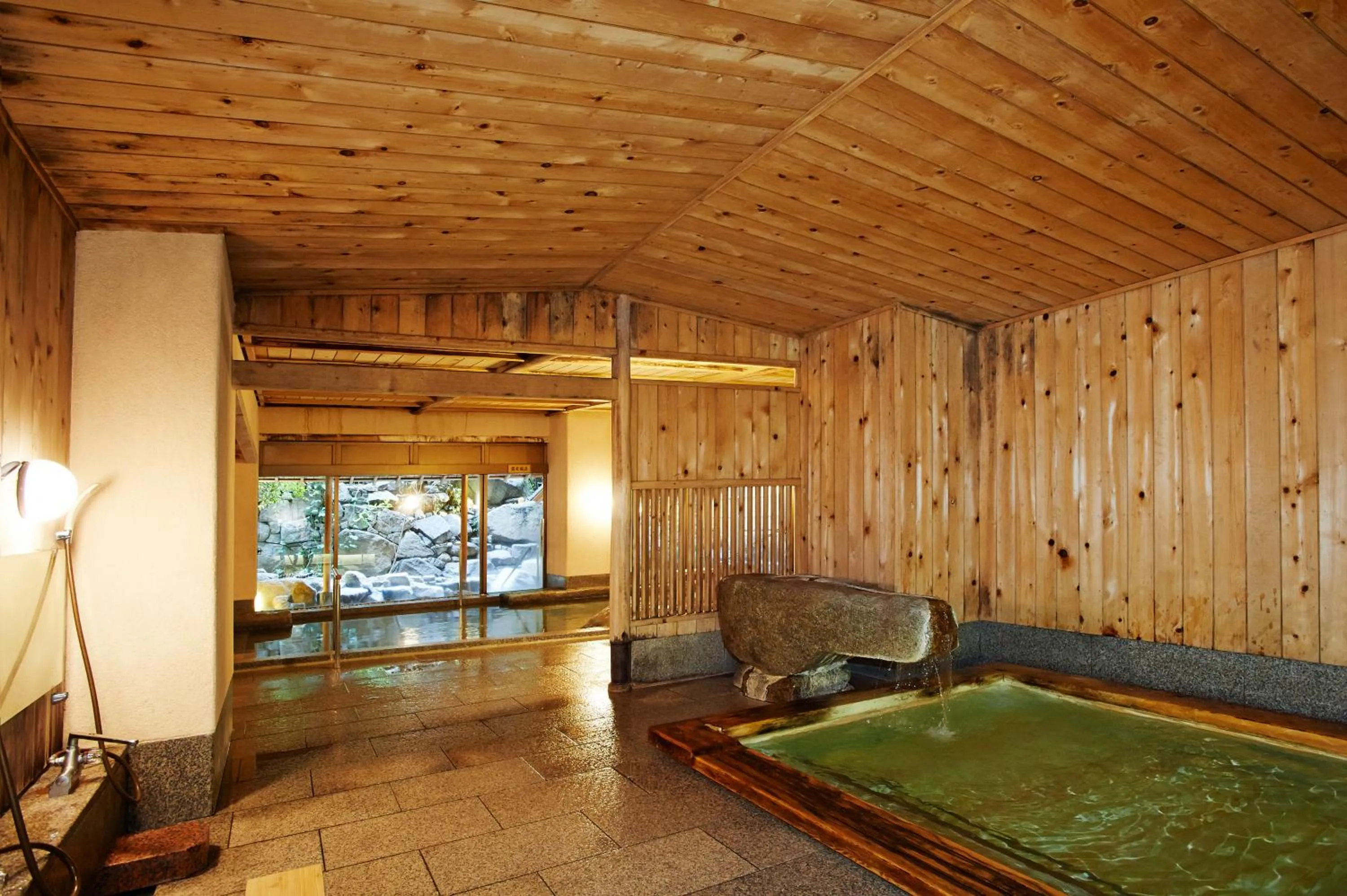 Hot Spring Bath in Yamatoya Honten