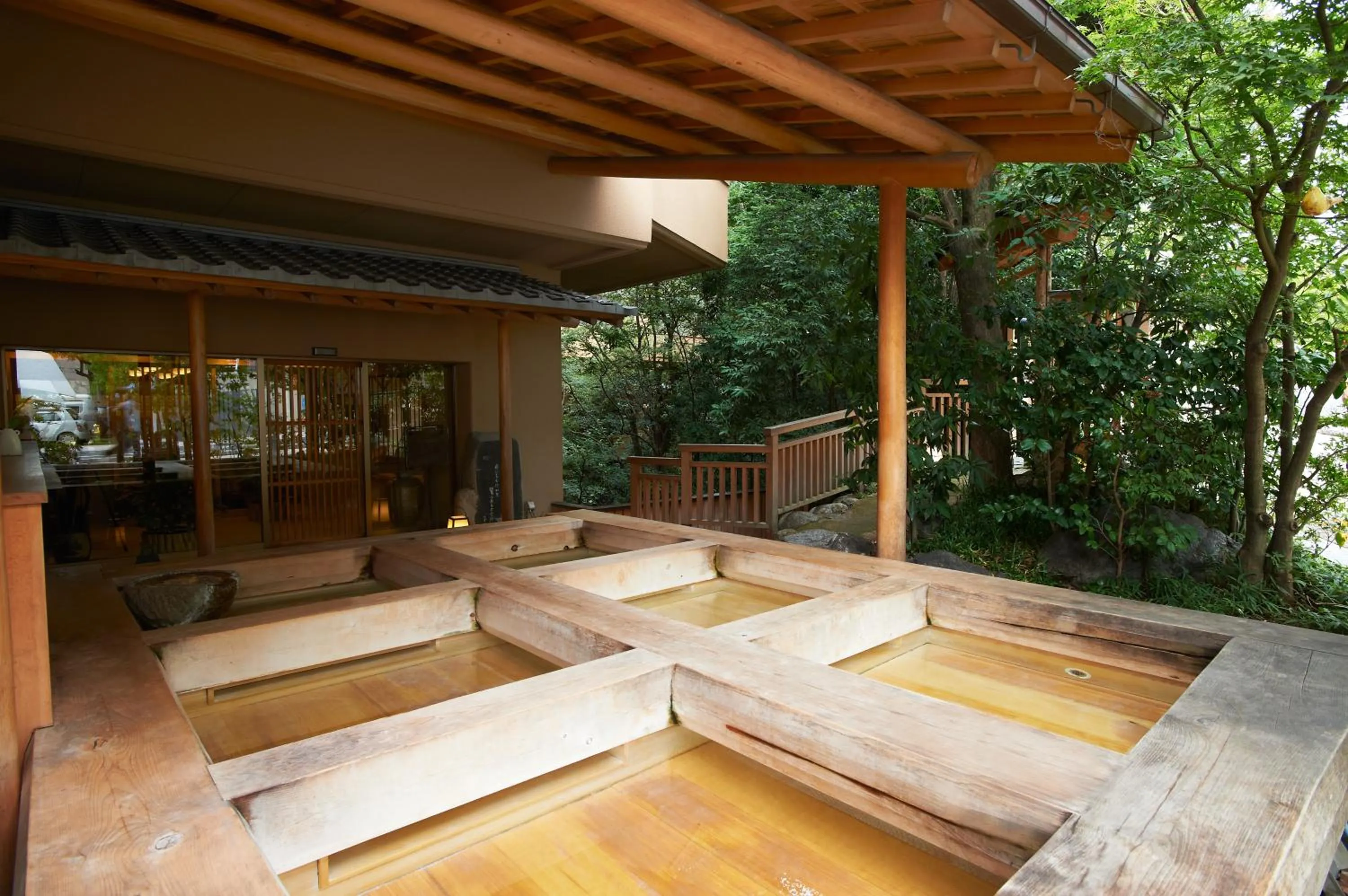 Day in Yamatoya Honten