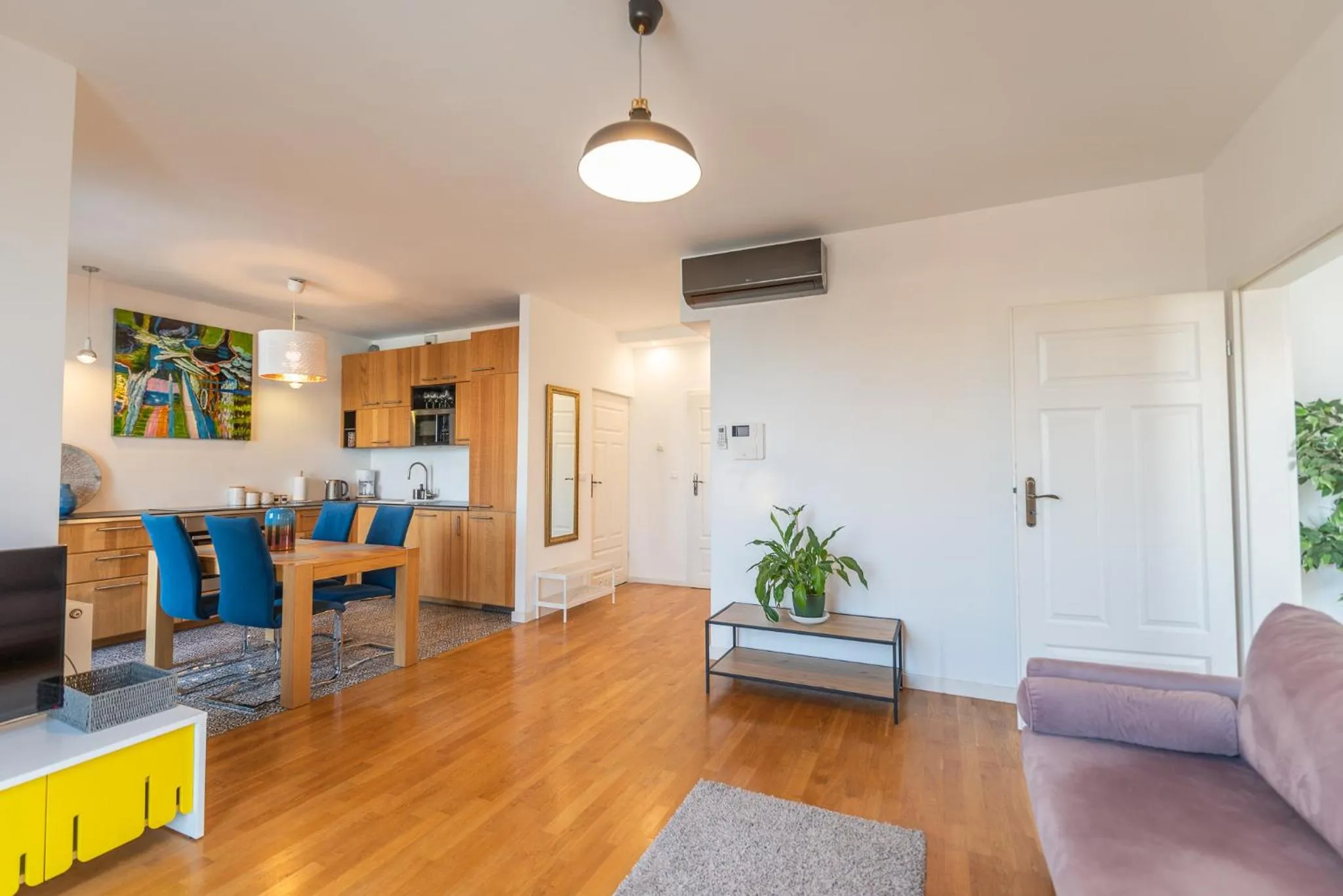 Living room in City Lights Apartments