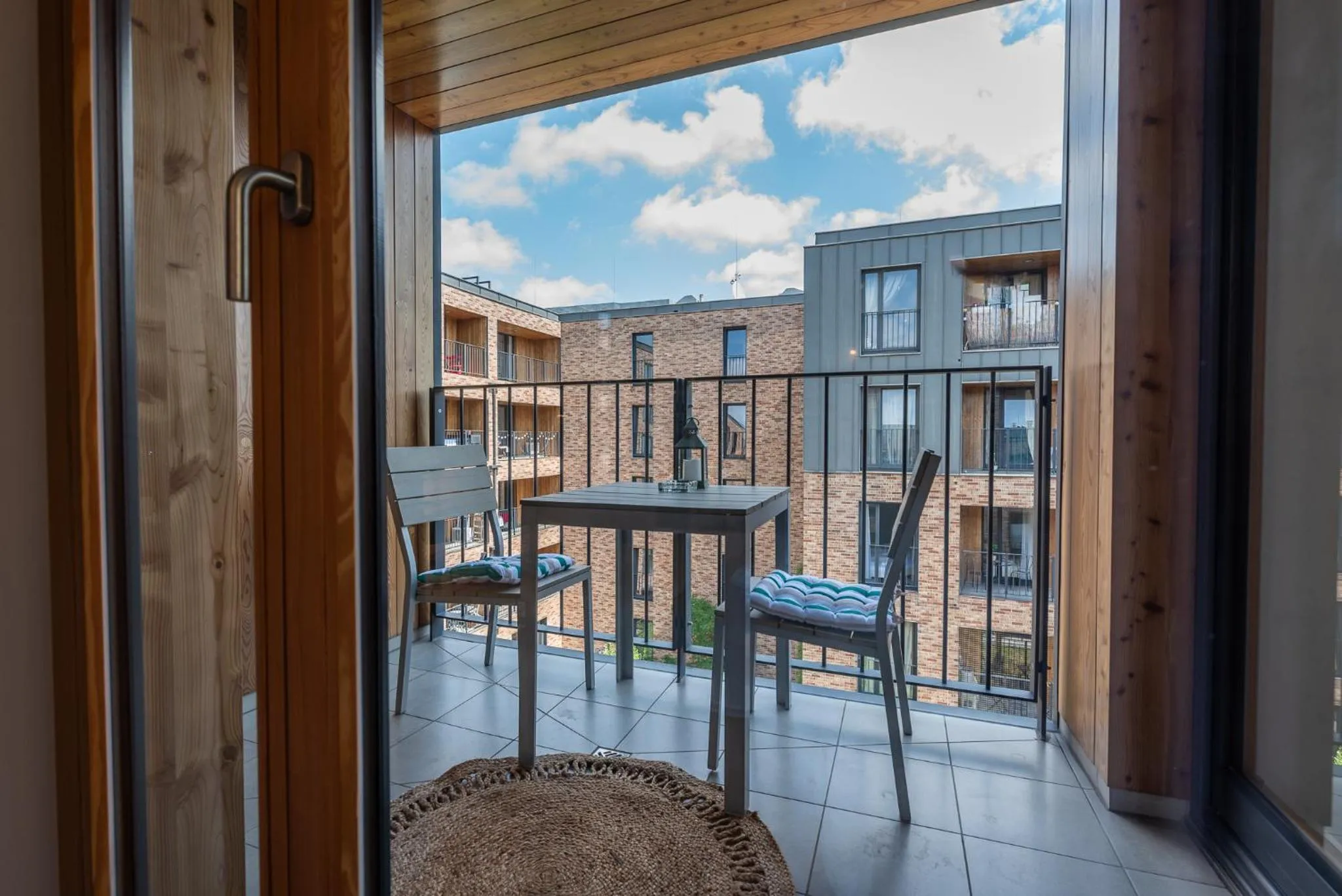 Balcony/Terrace in City Lights Apartments