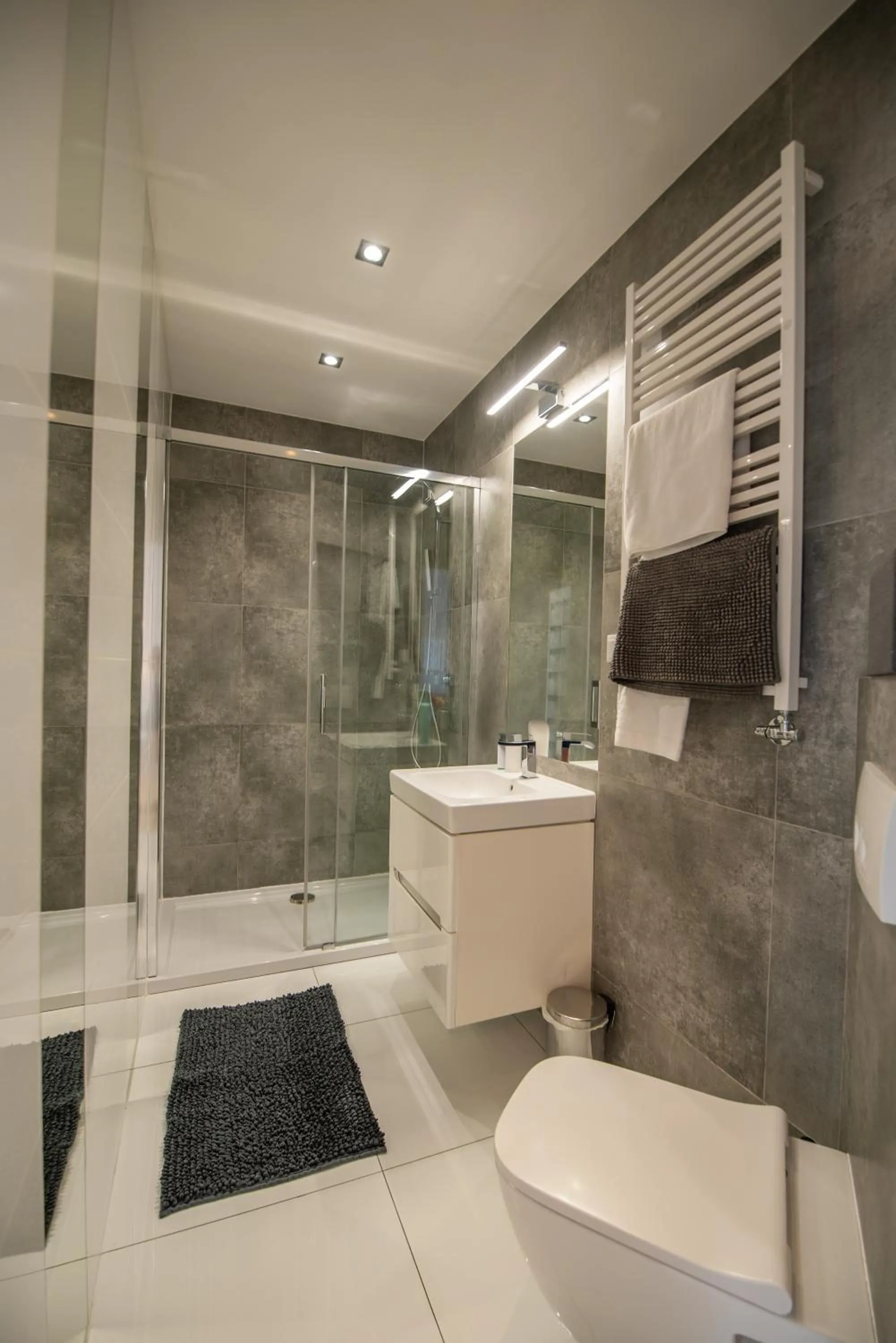 Bathroom in City Lights Apartments