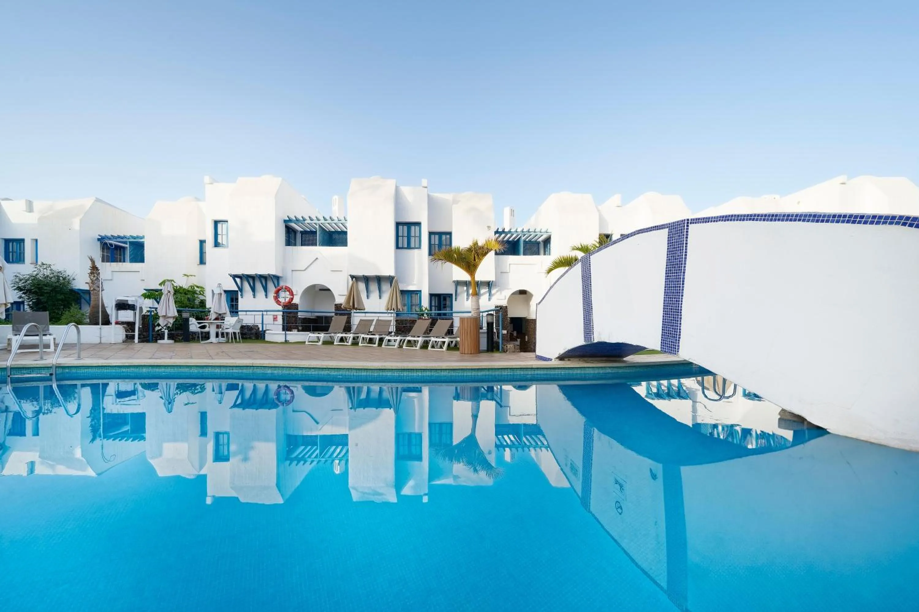 Swimming pool in LABRANDA Bahía Fañabé & Villas