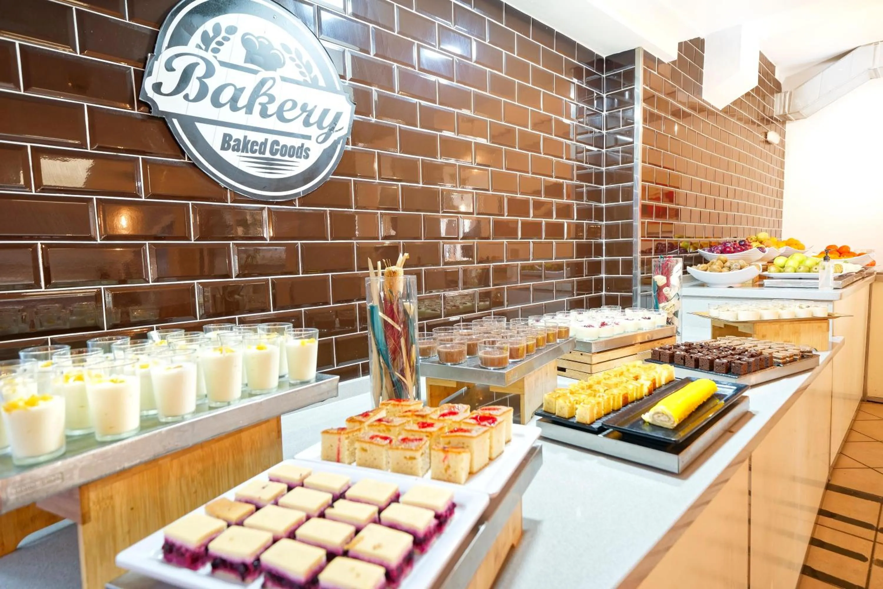 Restaurant/places to eat in LABRANDA Bahía Fañabé & Villas