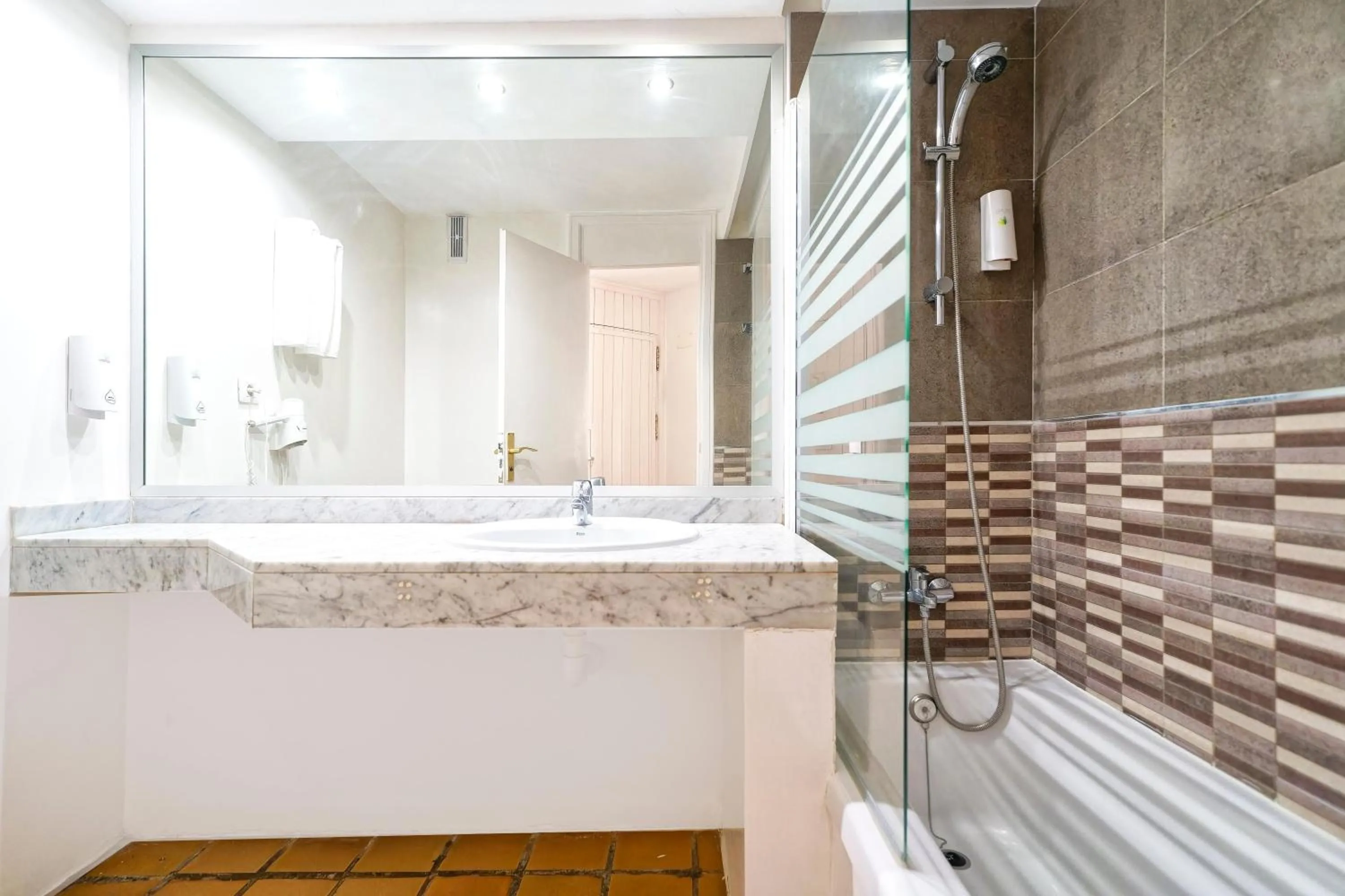 Bathroom in LABRANDA Bahía Fañabé & Villas