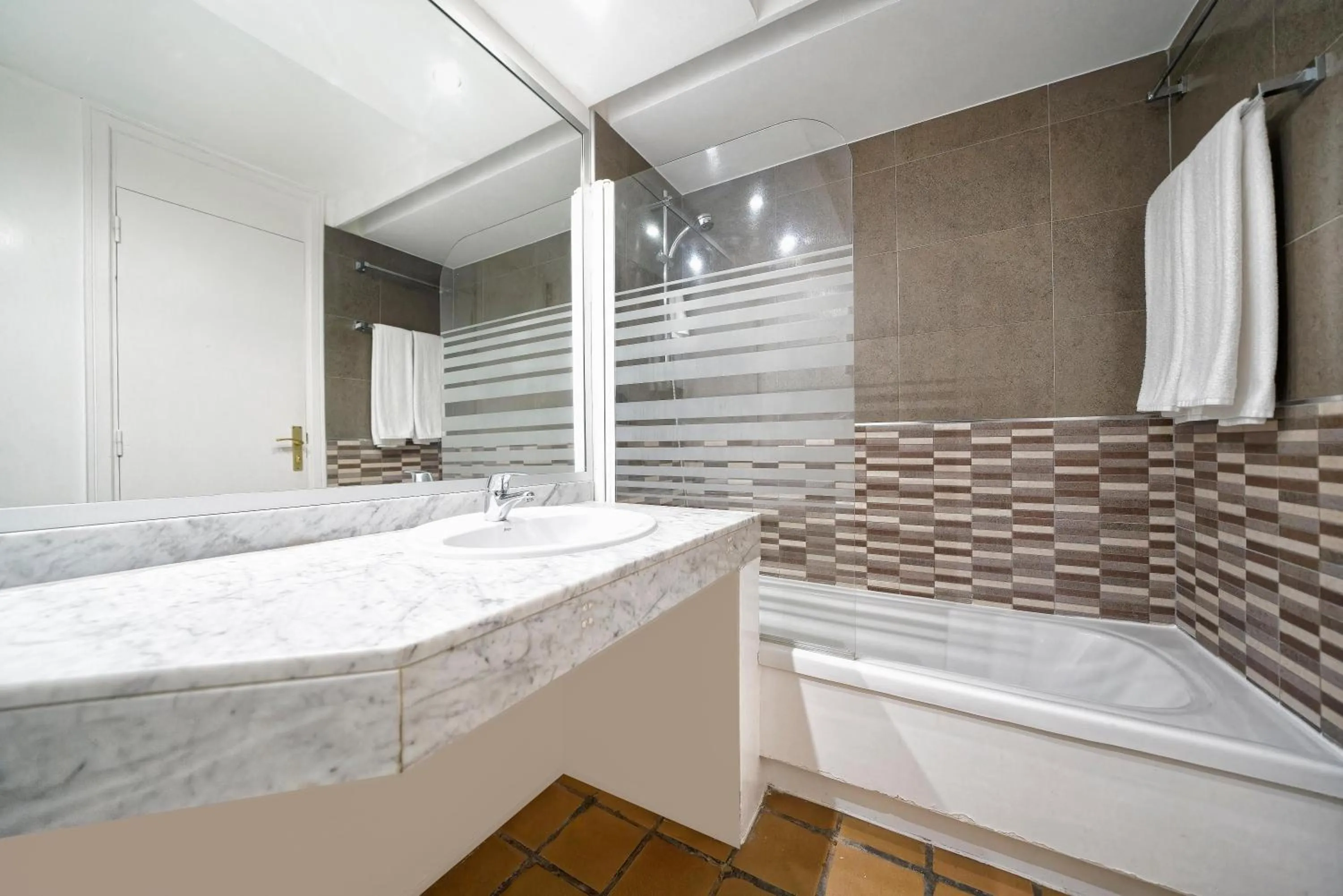 Bathroom in LABRANDA Bahía Fañabé & Villas