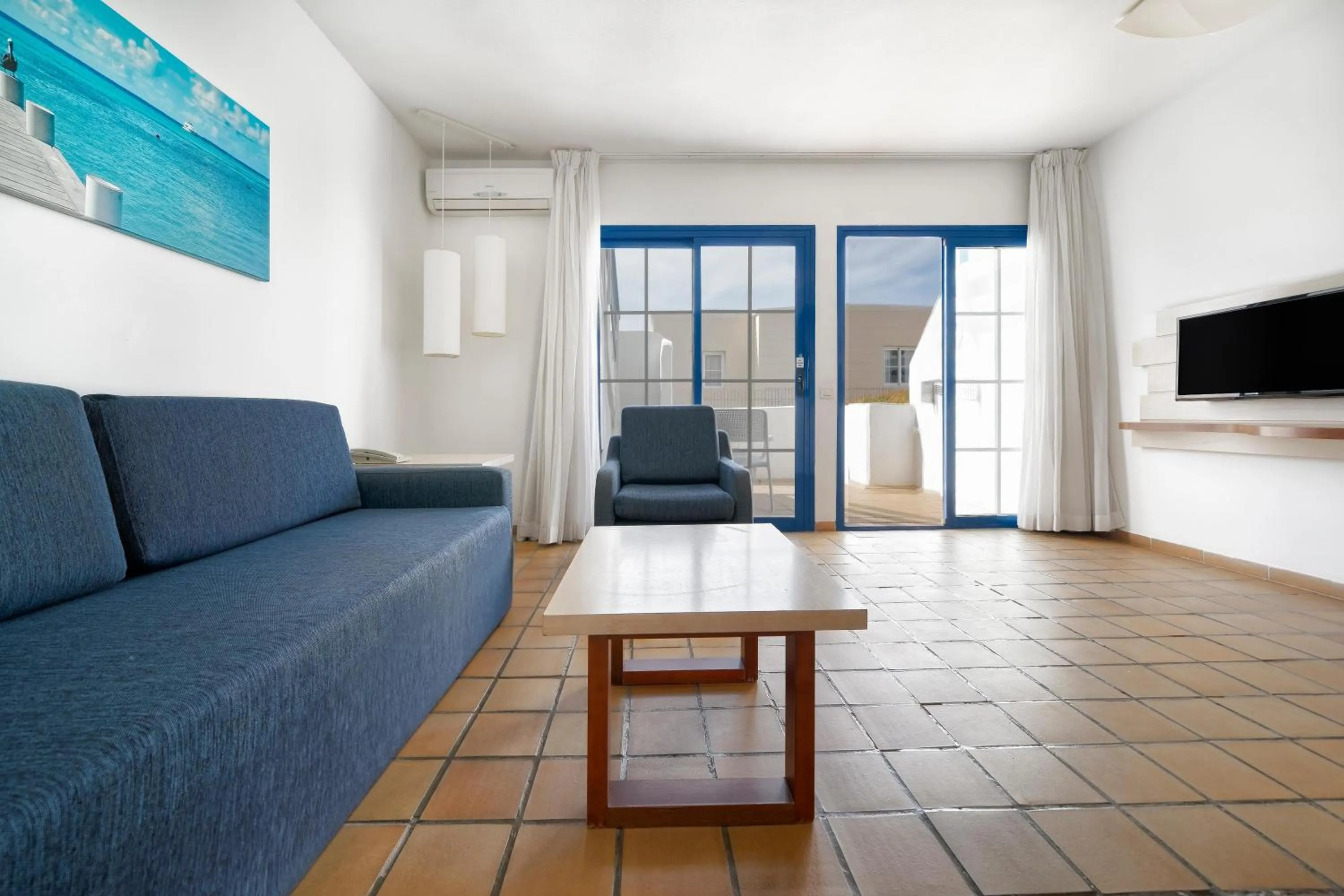 Photo of the whole room in LABRANDA Bahía Fañabé & Villas