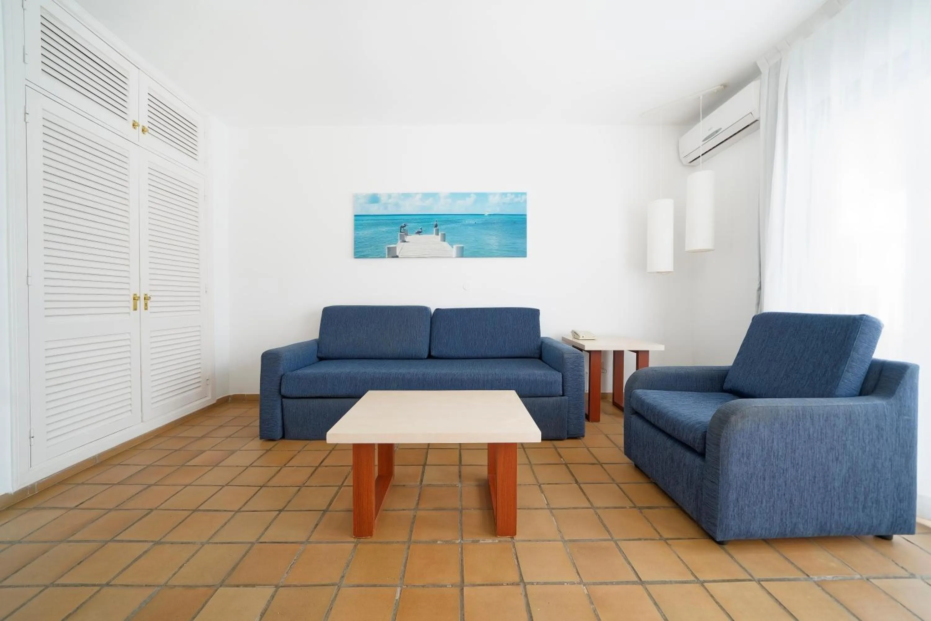 Photo of the whole room in LABRANDA Bahía Fañabé & Villas