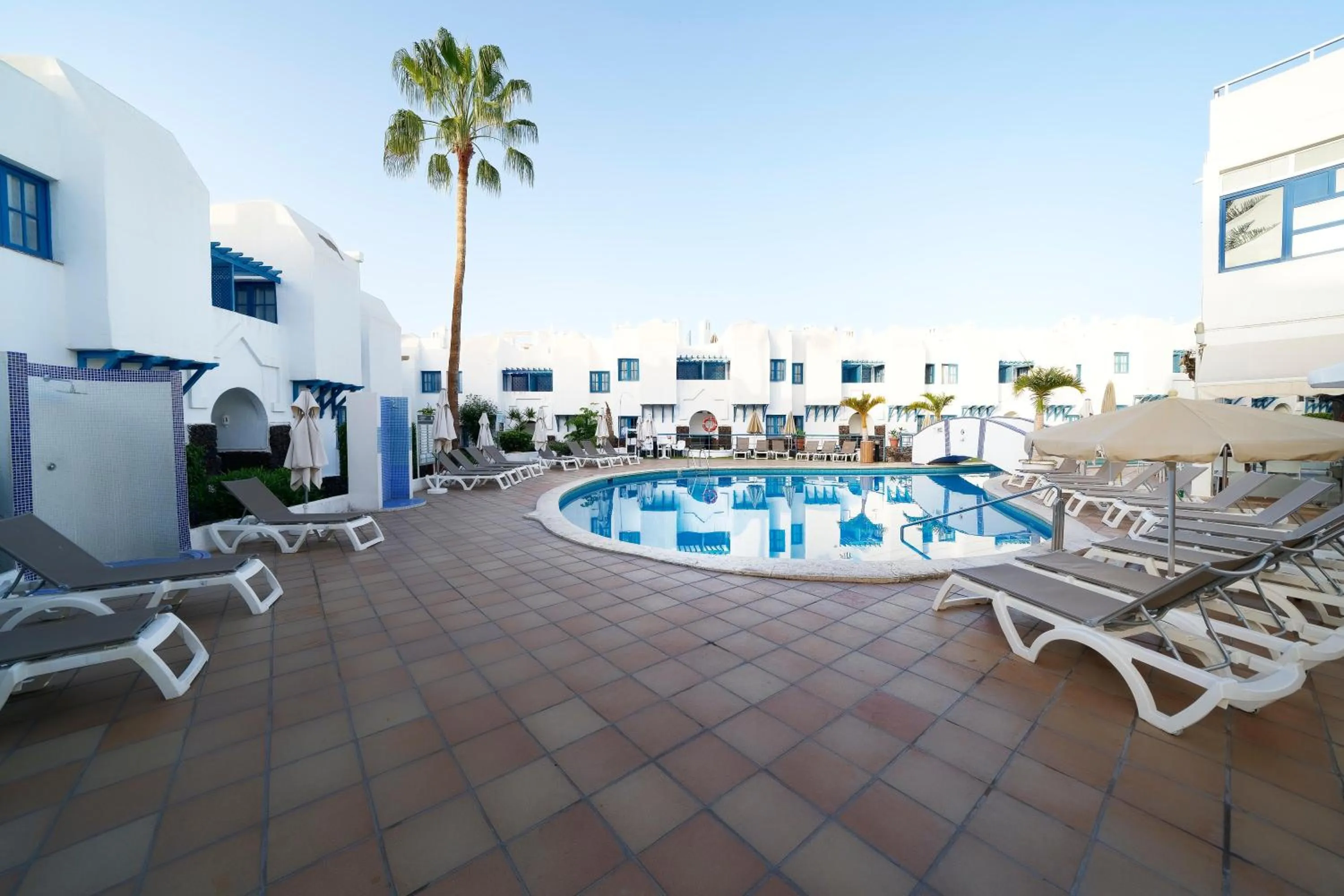 Swimming pool in LABRANDA Bahía Fañabé & Villas